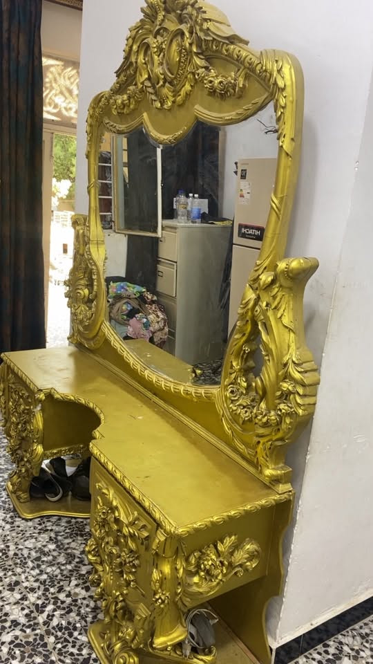 السلام عليكم غرفة أخشاب  زان مصري بسعر مناسب مكانها بغداد كرادة يوجد توصيل للأتصال
‭***********‬
