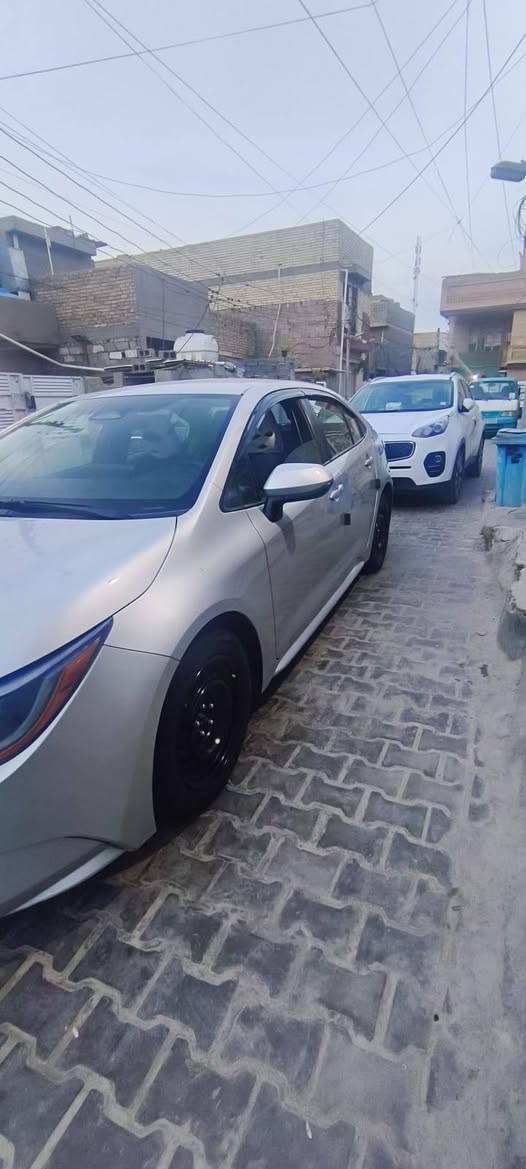 السعر ١٤٠ وبيهة مجال قليل
لحادث كما موضح بصور تبديل باب خلفي + بارد بل جاملغ خلفي
  محرك گير كفالة عامة
 رقم بغداد باسمي
المواصفات
رادار امامي ‼️

تحديد مسار + سياقه ذاتيه 
مانع تصادم 🚳 توقف ذاتي 
لدات اماميهLED 
لايت زينون بلادي عالي ناصي 
كاميرا خلفيه 📷
نظام 🍃 eco
هند بريك بصمه كهرباء ⚡
اوتو هولد⭕ 
مانع انزلاق ⛔
فول تحكمات ستيرن 
كروز مثبت سرعه 
شاشه ضبط واعطال بل دشبول 
منافذ 12V/ ⚡/تايبسي/USP
حساسات اطارات 
مكان السيارة : بغداد شعله 
السياره ماشية :70  الف

للاتصال :‏‪***********‬‏
كورلا موديل 2023LE ياباني اصلي وارد امريكي مكينة 2000 بدون دواخل بدون ايرباك كله بلادي على وضع الشركه
