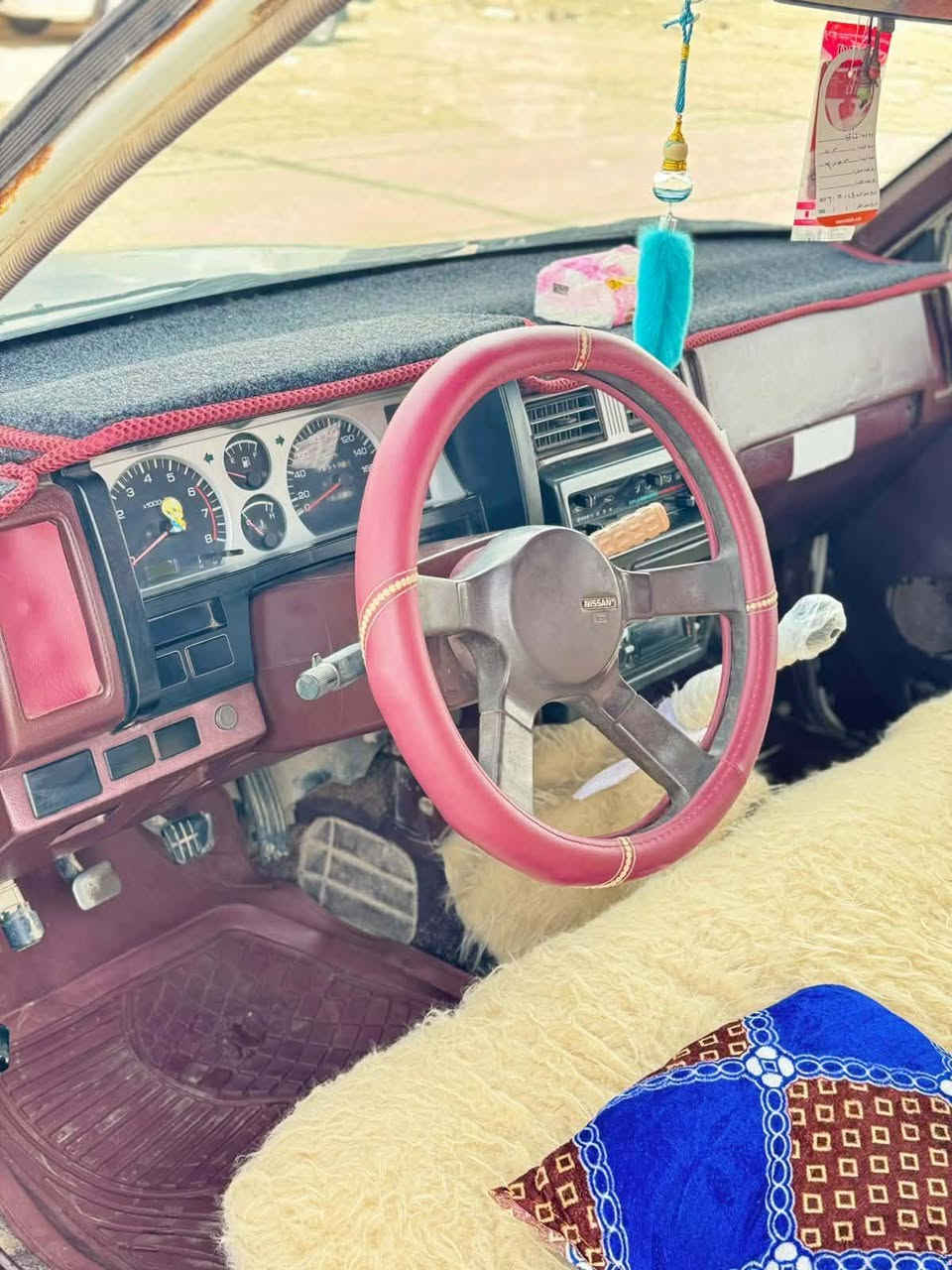 نيسان • ٩٣ • للبيع
