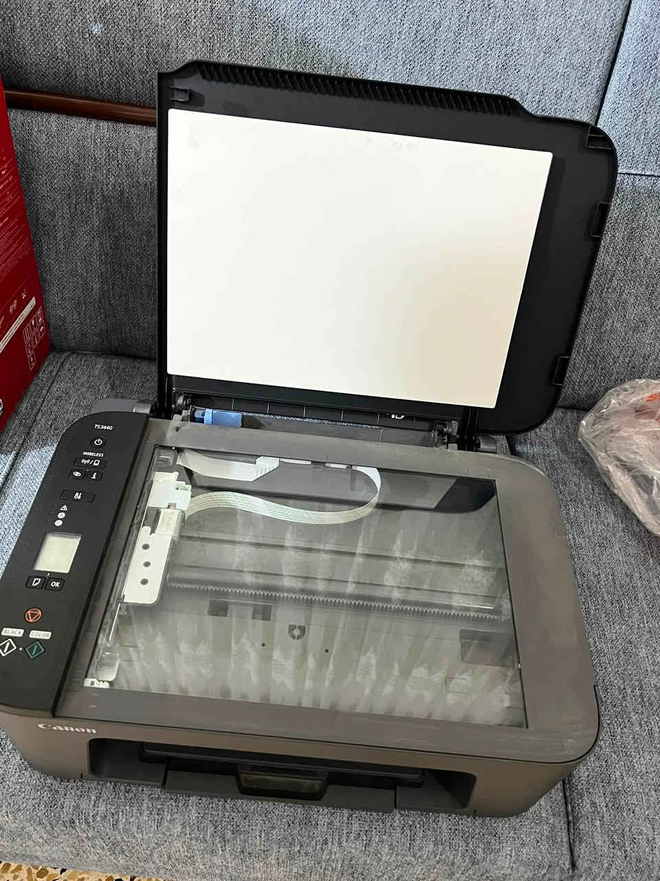طابعه كانون pIXMA TS3440للبيع
قطعه نضيفه كلش بالباكيت 
للتواصل ***********
