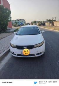 كيه فورتي ١٠ وارد أمريكي كلين بدون حادث بس بالعراق بيها أماكن صبغ أثر ...