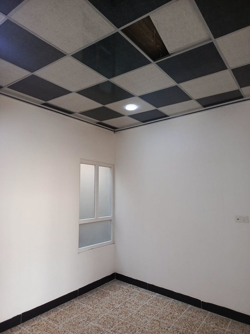 حي نابلس • ١ غرفة • بناء زيرو