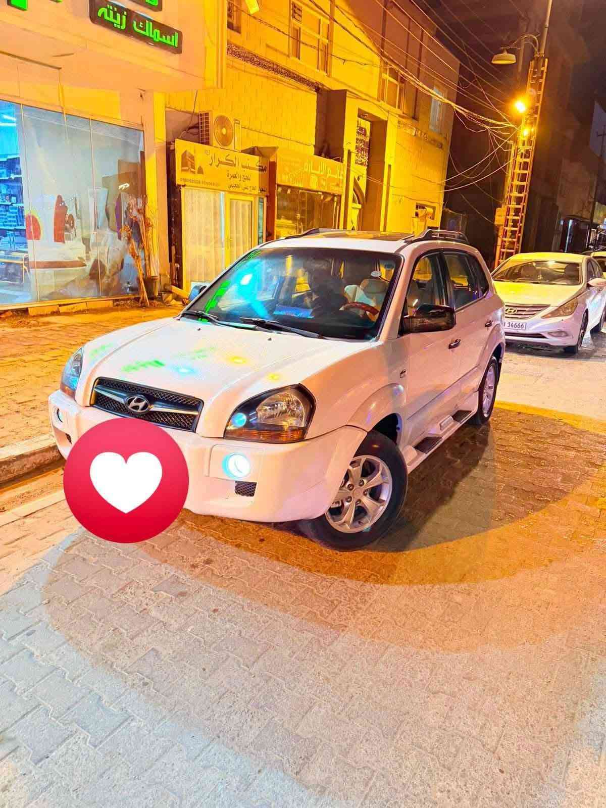 السلام عليكم للبيع فقط توكسان موديل 2009فول مواصفات فتحه رقم أربيل دولي بسم شركه تحويل كله مضمون السياره مكفوله كفاله عامه لاصبغ ولا تبديل ولا فتح بيها بيها شبر صبغ بلبنيد ولباقي كفاله مكفوله كير مكينه حداديه كله نضيفه تبريد السعر 102بيها مجال ***********
