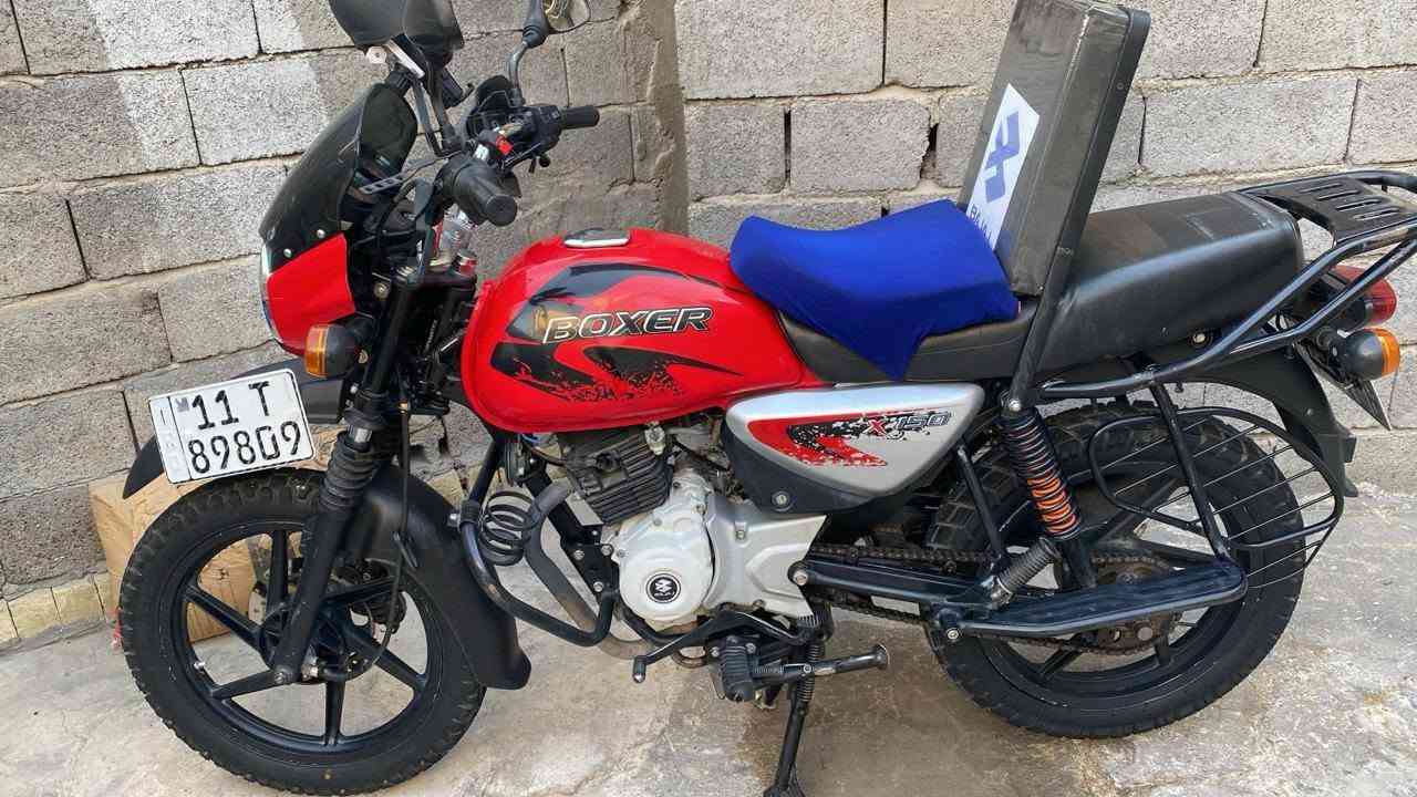 السلام عليكم دراجة بوكسر جبلي موديل 23  ب اسمي تحويل ثاني يوم السعر 2200 وبيها مجال رقم الهاتف ***********
