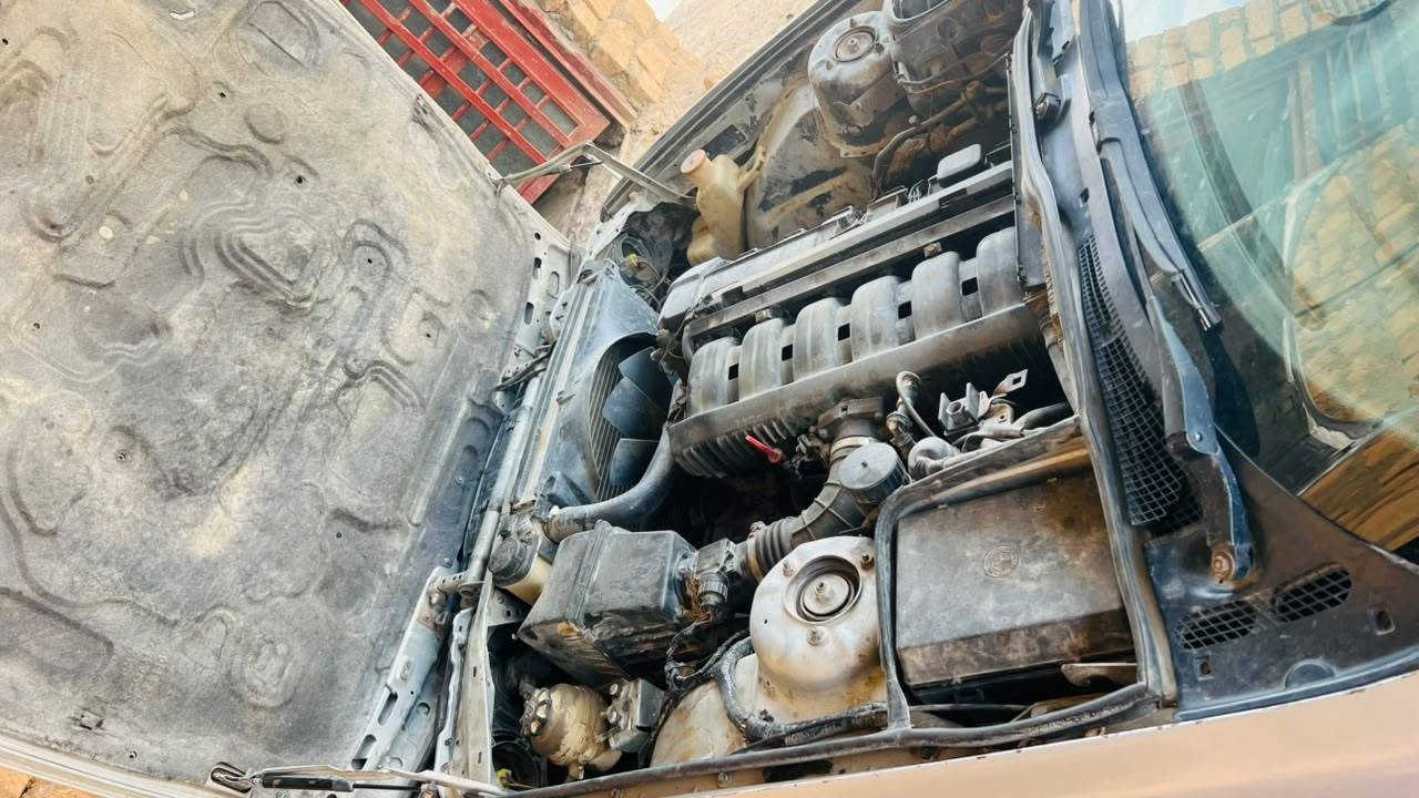 السلام عليكم.
بي أم. 525 كير عادي 
موديل 90
محرك كبس بلادي. بي تبخير 
رقم انبار شرط التحويل السنويه تنتهي بشهر ال 12 
السعر 28$ وبيه مجال 
مكان السياره الانبار القائم 

‏‪***********‬‏

نص مكتوب في الصور:
- RH/2024