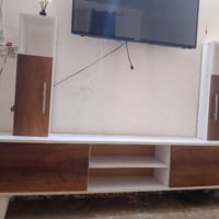 ميز بلازما • مثل بالصوره • للبيع