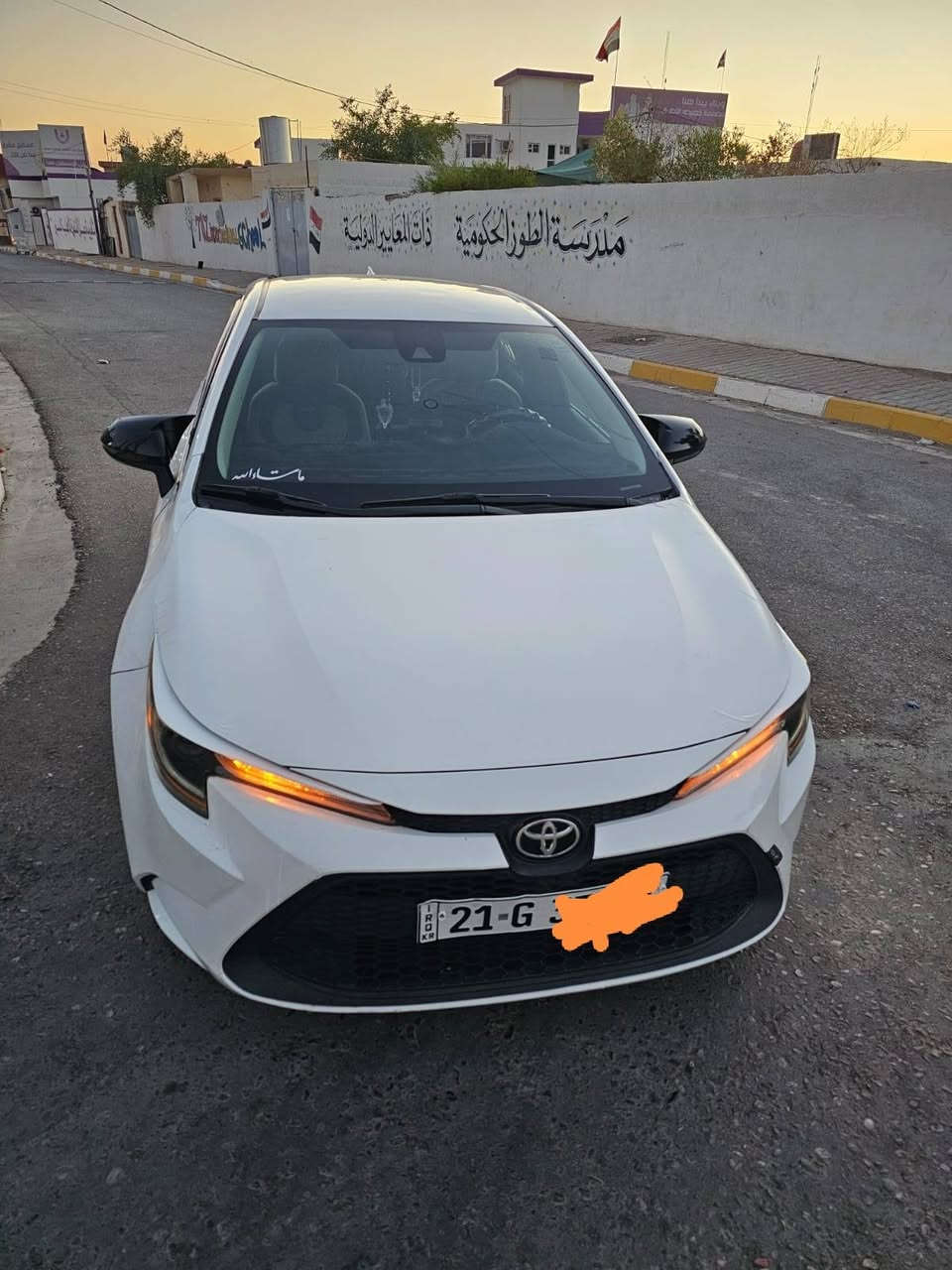 سلام عليكم كورله موديل 2020 ماشيه 92ميل مكينه 18 ضرر موضح بسونار بيه ملاحظات كلش قليله  شرط كير ومكينه وتبريد مواصفات LE هندبريك كهربائي   رايدهه 140 وبيهه مجال بسيط *********** مكاني طوز
