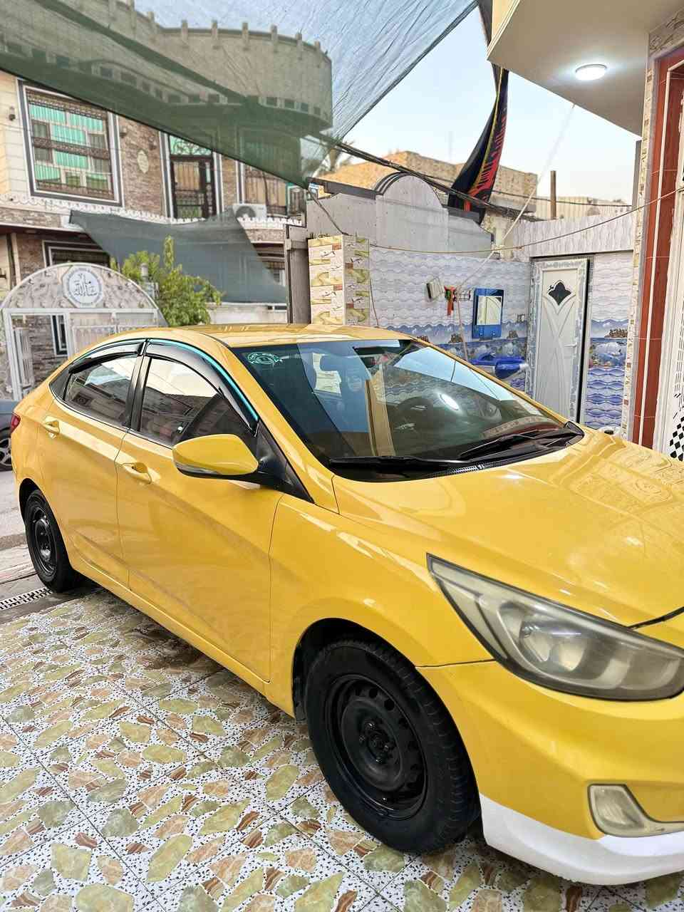 السلام عليكم 
اكسنت 2015 رقم بابل انكليزي 
وارد خليجي مكينه 1600
فول مواصفات مكفوله من الضربة 
مكينة أو كير أو حداديه كفاله
تبريد ثلج السياره جاهز أو نضيفه
السياره أحلا من الصورة مكانه بابل حي نادر 
السعر 78 
للاستفسار اكثر الاتصال على رقم 
***********
***********
