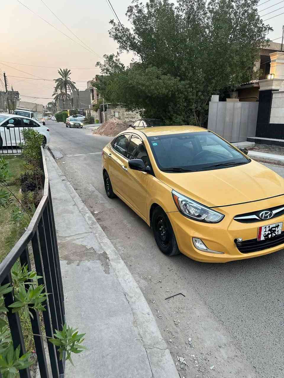 السلام عليكم للبيع هونداي اكسنت موديل ٢٠١٦ وارد أمريكي محرك ١٦٠٠ الرقم الدولي الجديد هزه جديده هيئه وبحث وغرامات مصوره حادثها من أمريكيا بنيد وجاملوغ بدون داخل مكفول شواصي ولغود وتكم السياره جاهزه من كل شي مكان السياره بغداد العامريه السعر 78$ مكلف بالنشر *********** وتحياتي للجميع بغداد, العراق
