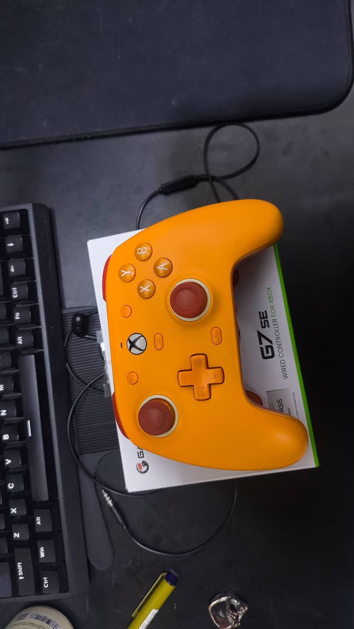 سلام عليكم
Xbox series s 512 g
جوستك ثنين سليمات مابيهن خلل
الجهاز نضيف نضافتة فول مثل مموضح بالصورة كارتونة غراضة كاملة 
مع كيمباس شهرين 
يوجد توصيل لجميع محافظات العراق 
السعر 450 الف شامل التوصيل 
خاص ***********
