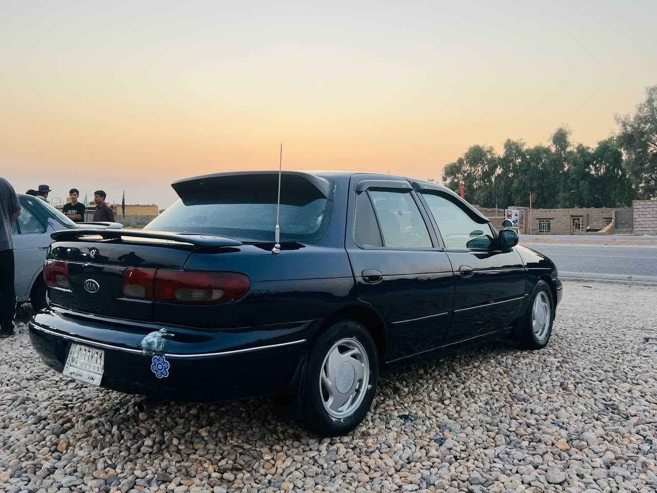 للبيع كيا سيفيا 
موديل 1996
رقم بغداد 
سنوية مشروع وطني
كير اوتوماتيك 
مكينه مفتوح 
كير و مكينه وحداديه جديد
كهربائيات كلها شغاله 
تخم تاير جديد
صدر امامي خلفي جديد 
دوشمه جديد 
سيارة شرط النضافة 
صبغ للجماليه 
مكفولة من ضربة وكص 
السعر 36 بيه مجال بسيط
المكان بابل
للأستفسار 
***********
