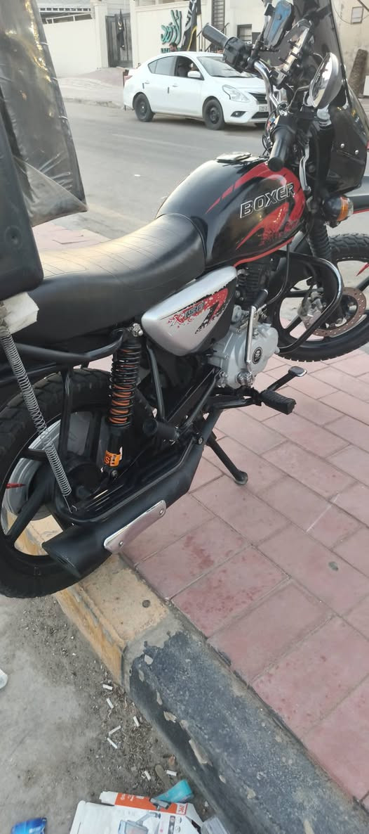 سلام عليكم
بوكسر جبلي موديل 24طالعه ب ٢٥ شهر ٥ 
رقم ربيل بسمي شكل ٢٥ عنوني نجف 
سعر ٢.٣٠٠.وبيه مالج الطيبين 
رقم خط وتساب ***********
