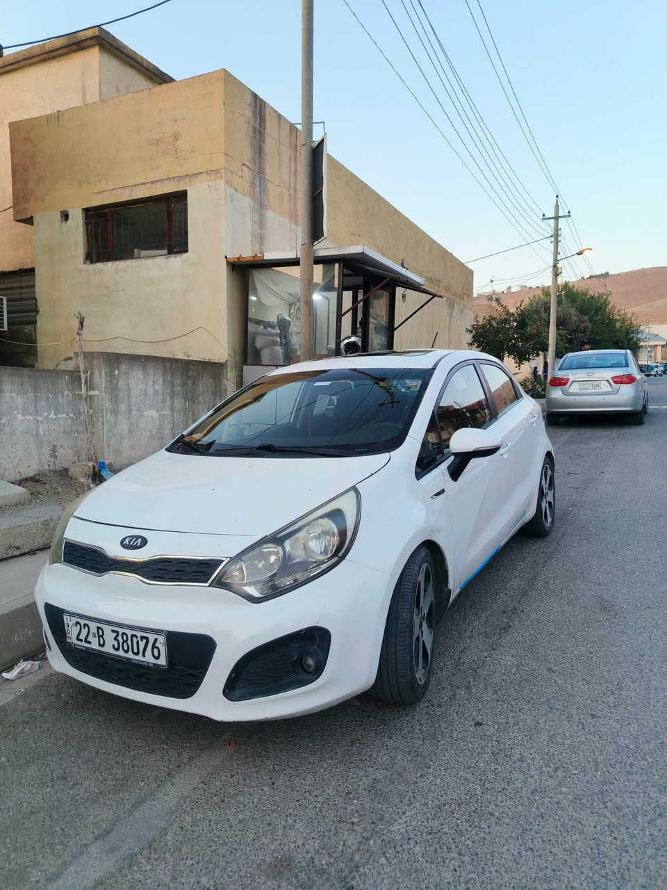 کیا ڕیۆ ٢٠١٣
گێڕو مەکینە و تەبرید و کارەبای بە شەرت 
یەک دینار مەسرەفی تیا نییە 
فول مواسەفاتە  
سەیارەکە زۆر جوانە و هەیکەلی نمونەییە
سەنەوی نوێیە تا ٢٠٢٨  بەشەرتی غەرامە و بەناوکردن
هەزە و بەڕادی تازەیە تەنها بەناوکردنی دەوێ  هەر ئەو ڕۆژە بە ناوت ئەکەم 
ئێرباگەکانی مەزبوتە نەتەقیوە
سبوغ عامە لەسەر ساغی

*********** وەتس ئەپ السليمانية, العراق
