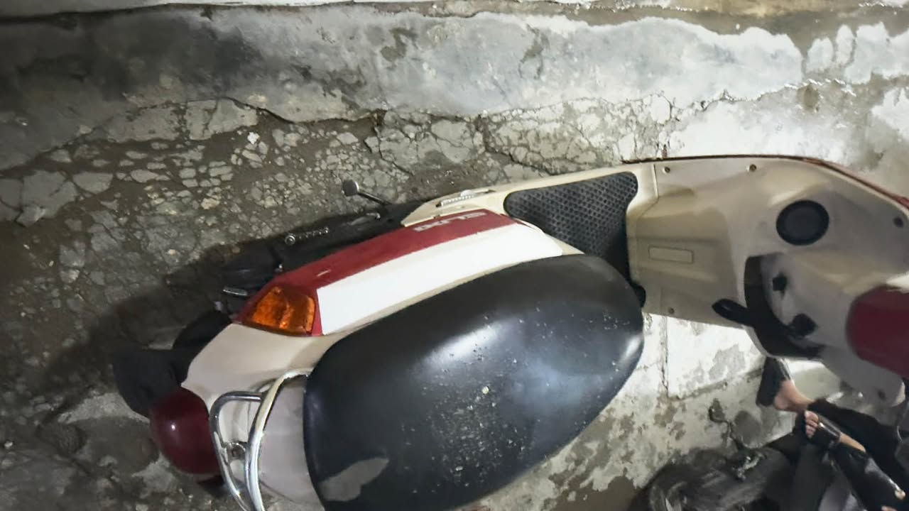 السلام عليكم دراحه بوليس اللبيع شغاله سلف وهندر سعر650رقم ***********
