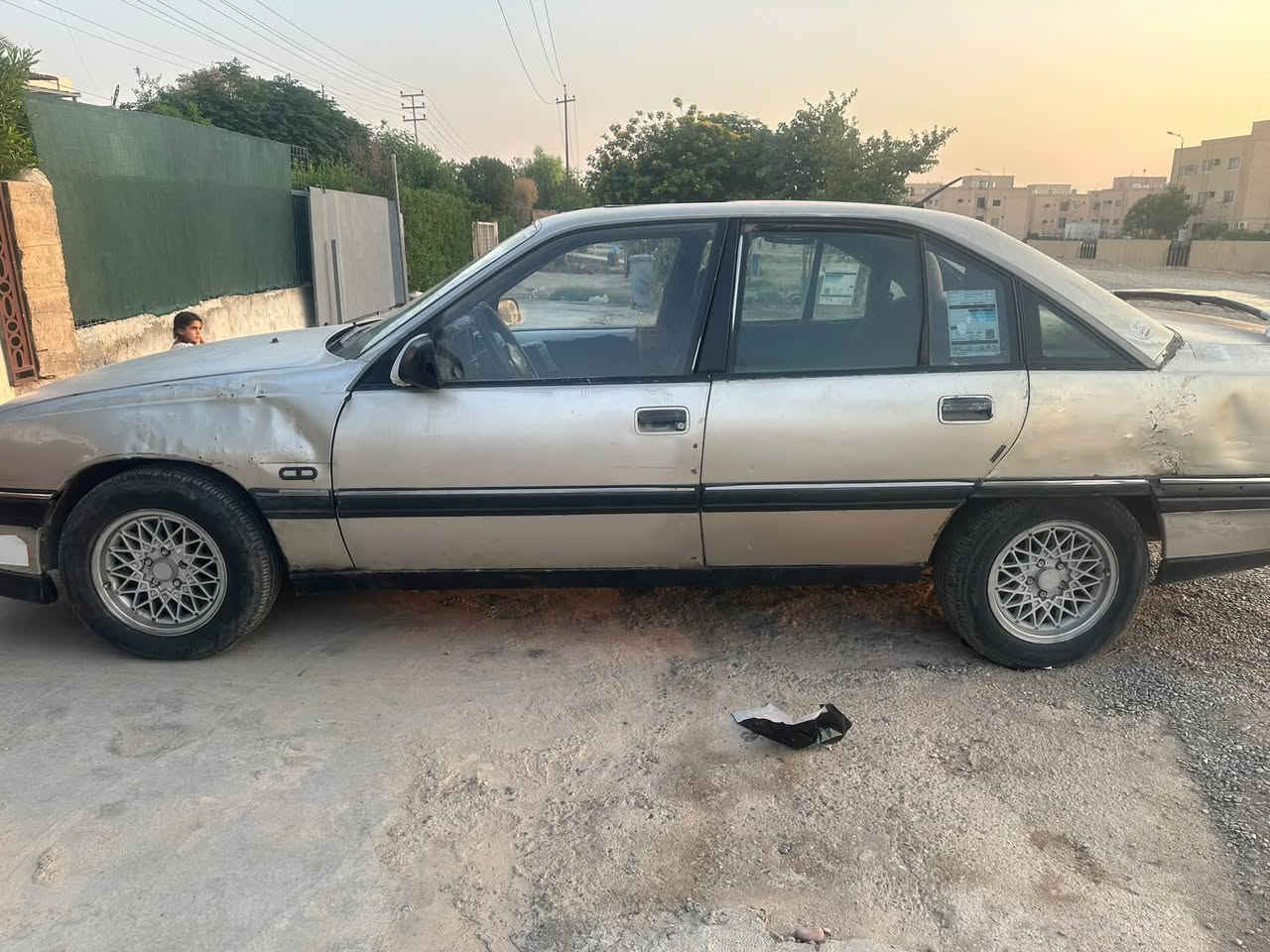 اوميگا 1992 • جير اوتوماتك • كوبون بنزين