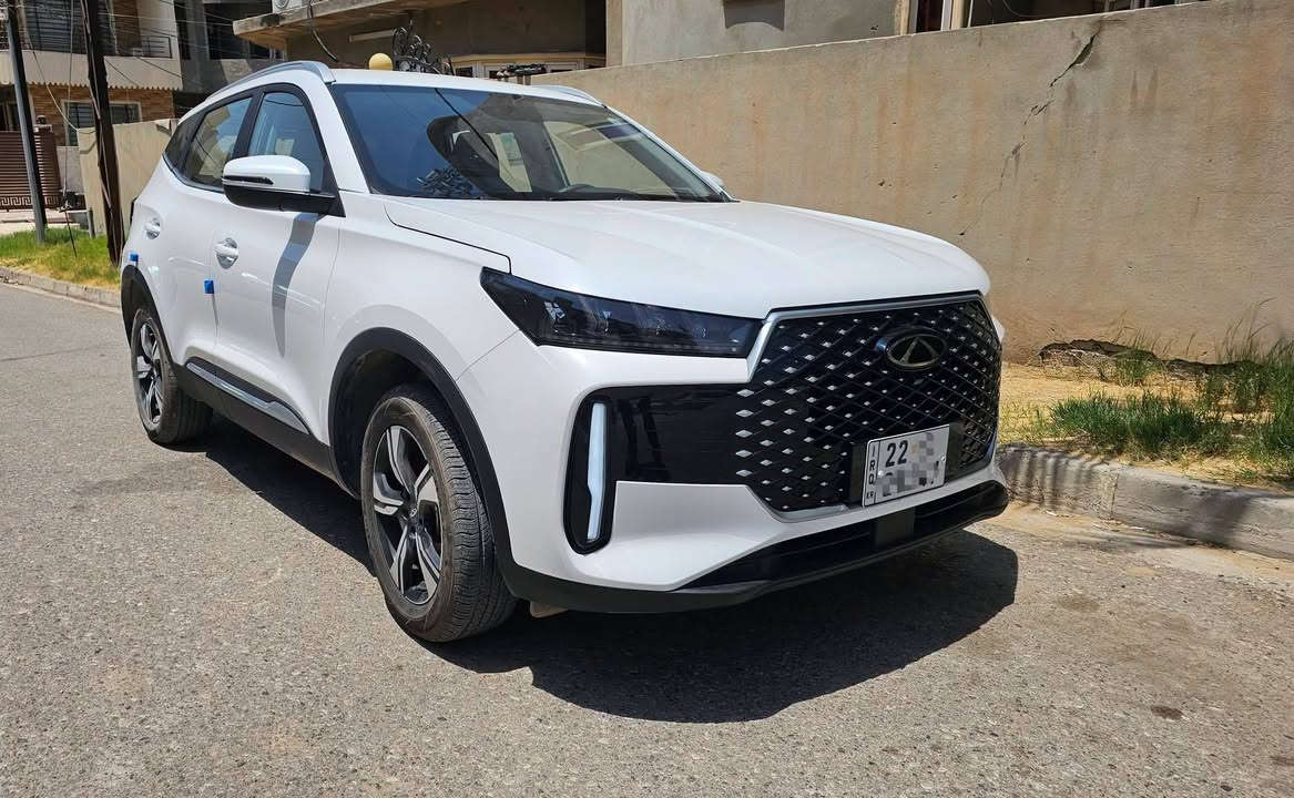 للبيع: شيري تيكو 4 (Chery Tiggo 4) موديل 2025 بحالة الزيرو بسعر مناسب 
التفاصيل والمواصفات:
​الموديل: 2025
​المسافة المقطوعة: 9000 كم فقط (استخدام حشيم وقليل جداً)
​الحالة: بحالة الشركة / زيرو، خالية من الحوادث والصبغ تماماً
​المحرك والصيانة: مكفولة وتحت صيانة الشركة، عملي واقتصادي جداً
​المواصفات: شاشة لمس حديثة، كاميرا خلفية، حساس خلفي، مثبت سرعة،  autoholdدخول وتشغيل بدون مفتاح (بصمة)، أنظمة أمان متطورة
المكان: [الموصل]
للتواصل والاستفسار: [***********]
