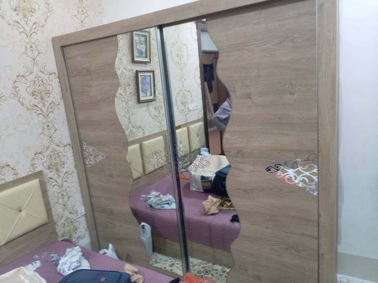 سلام عليكم كنتور ٢ابواب سلايت سعر٩٠ الف نضافته ١٠٠ بل ١٠٠ للاستفسار الاتصال على الرقم ***********
