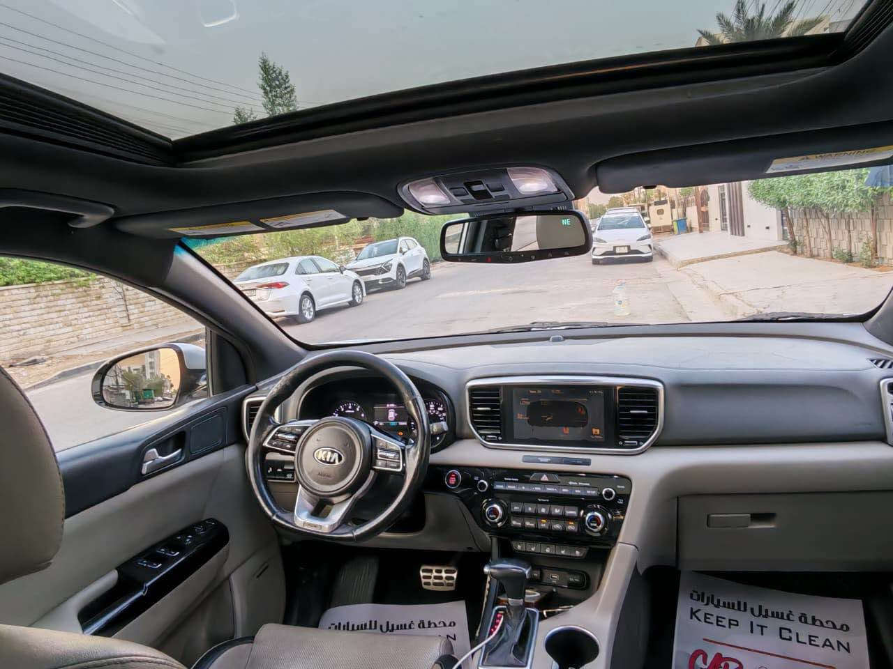 🚘 للبيع Kia Sportage 2020 SX Turbo
📍 الموديل: 2020
📏 الممشى: 55,000 ميل
🔥 المحرك: 2.0 Turbo
⚙️ كير أوتوماتيك 6 سرعات – AWD
💪 المحرك والكير مكفولات
✨ فول مواصفات:
* جلد + تدفئة وتبريد مقاعد + كشنات كهرباء 
* فتحة بانوراما
* تحكمات ستيرن + كروز سرعة + شفتات ستيرن+ تدفئة ستيرن
* تبريد قطعتين + التبريد الامامي منفصل 
* صندوك كهرباء + البك لايت لد+ دبل كزوز
* وضعيات قيادة 
* شاشـة 8 إنچ + Apple CarPlay / Android Auto
* سماعات Harman Kardon
* بصمة وتشغيل Push Start
* رادارات امامي وخلفي ونقاط عمياء
* مثبت سرعة متكيف
* التثبيت على المسار
* مري شفط 
* كاميرا خلفية + حساسات
* لايتات LED + ويل كب حجم 19
🔧 الحادث: فقط البنيد والجاملغ بدون اضرار داخلية ويوجد سونار وصور حادث 
💰 السعر: 155 ورقة وقابل للتفاوض
📍 الموقع: بغداد – الكرادة
📞 للاستفسار: *********** بغداد, العراق
