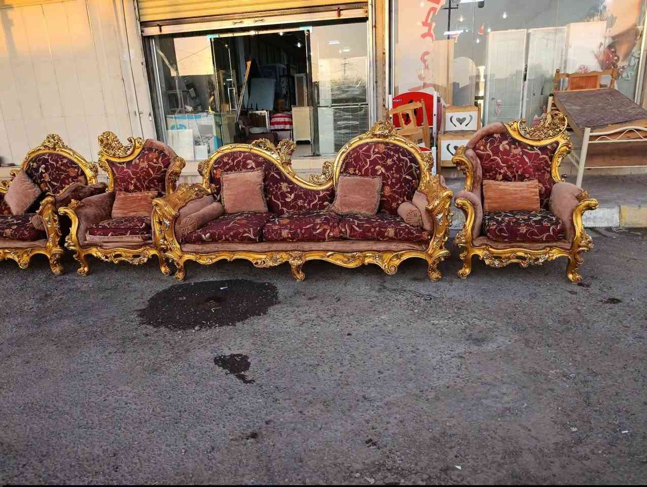 للبيع تخم مصري 6قطع 10مقعد بيع سريع 🚙
سعر 400قفل 🏃🏃 مستعجل عليها 🏃🏃🏃
عنوان تكريت شارع الزهور مقابيل كليه التربيه للبنات 
للاستفسار. ***********
