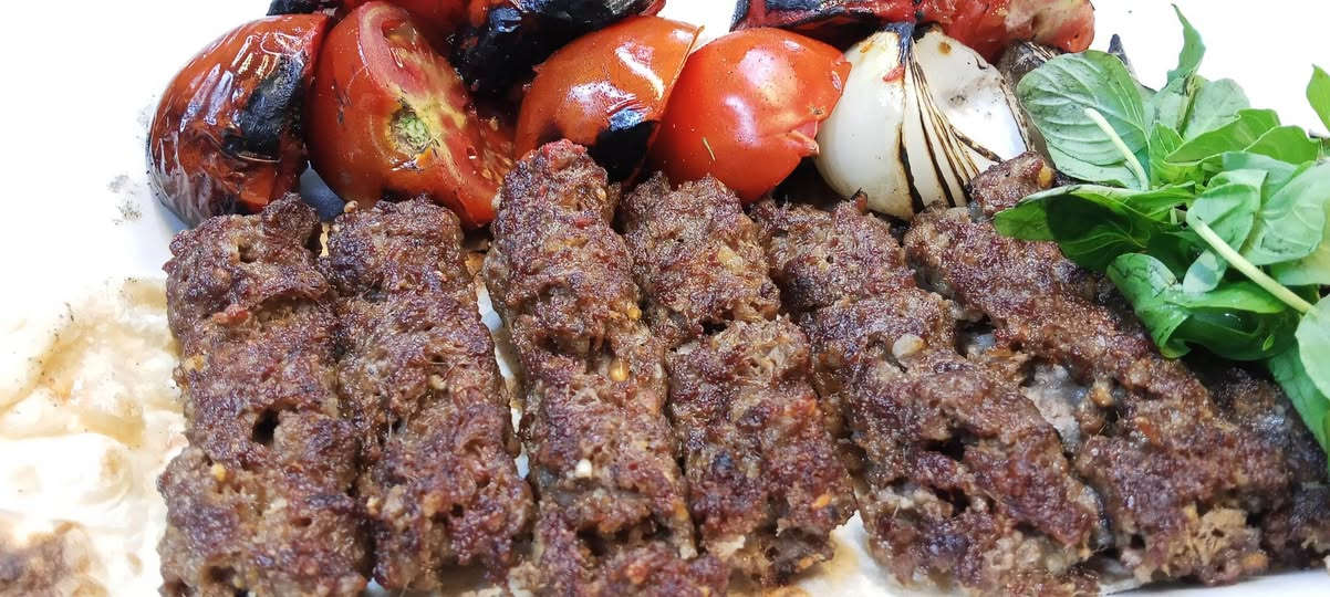 كباب ابو ريحانه  حي الموضفين يوجد #توصيل 
     ***********
