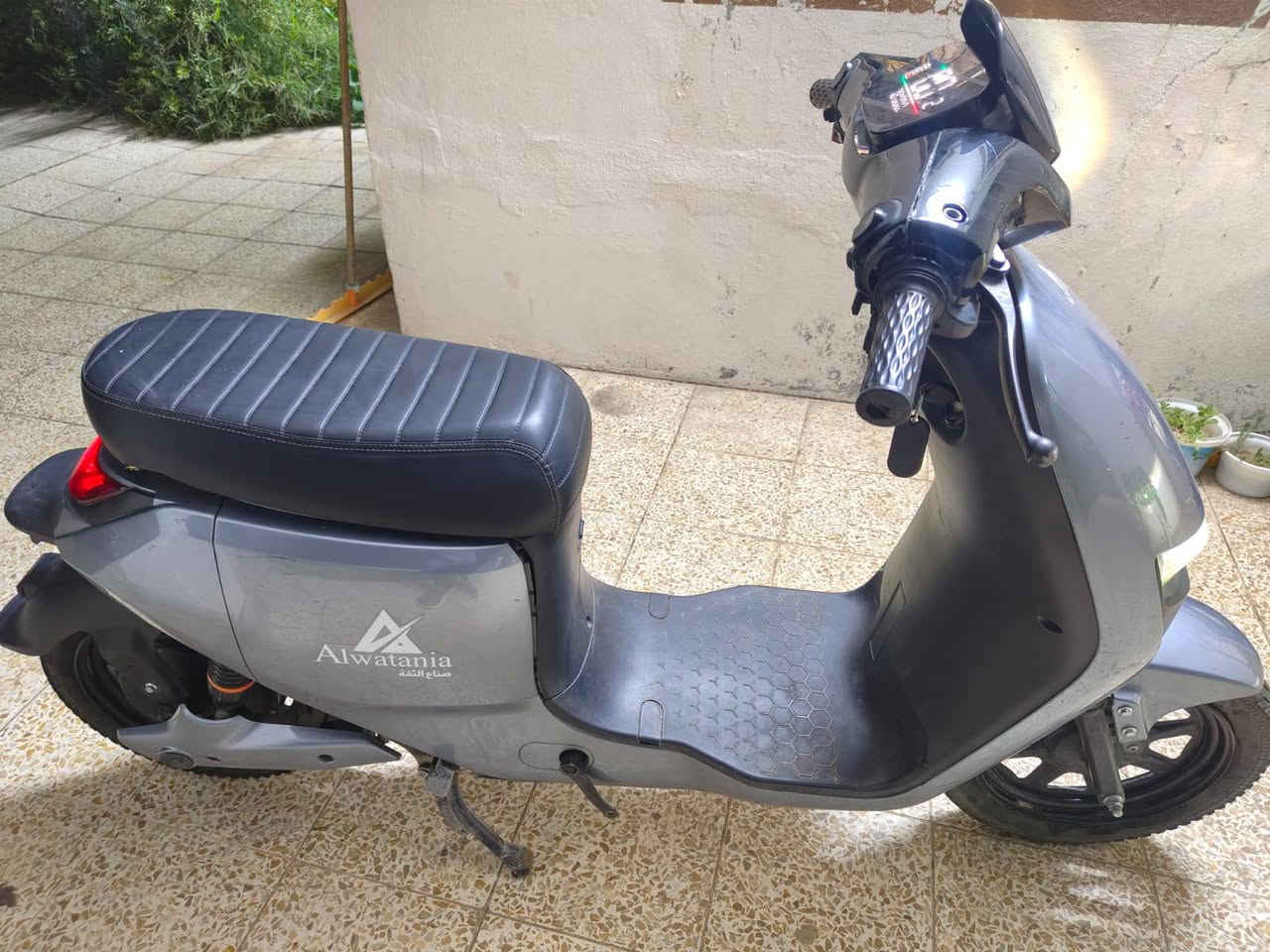 ماطور شحن للبيع 
مستعمل شي قليل 
السعر 650 وبي مجال
التواصل خاص او ع الرقم
***********

