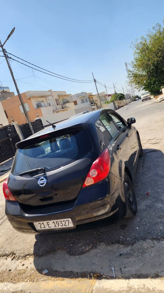 نيسان ڤێرسا مؤديل ٢٠١١ سه ياره كه ٤-٥ بارجه ي بؤياخه ئەمن ده ي فرؤشم حام نه بي حيزام نه بي بشتي جه مبي هه يه به ده نه ي گۆڕاوە گێر مەکینە بە شەرتە ته بريت به شه رت ره قه م سنه وي نويه سه ياره كه ١٣٢،٠٠٠كم رؤشتوه سعري قفلي ٦٩ وره قه يه به كه متر تله فون مه كه هه موو شتم نوسيوه 
٠٧٥١،١٧٣٧٤٠٨
٠٧٧٦،٨٠٨٨٥٨٥
نيسان فيرسا موديل 2011 للبيع 🚗

السيارة مصبوغة 4-5 قطع، وما بيها حوادث قوية أو ضربات قوية، وما بيها أي مشاكل.
الشاصي سليم، والجامبي موجود، وبعض القطع تبدلت.

المحرك والقير شرط، والرقم السنوي جديد.
السيارة ماشية 132,000 كم فقط.

السعر: 69 ورقة، وقابل للتفاوض للجادين.

للاستفسار والتواصل:
٠٧٥١،١٧٣٧٤٠٨
٠٧٧٦،٨٠٨٨٥٨٥ أربيل, العراق
