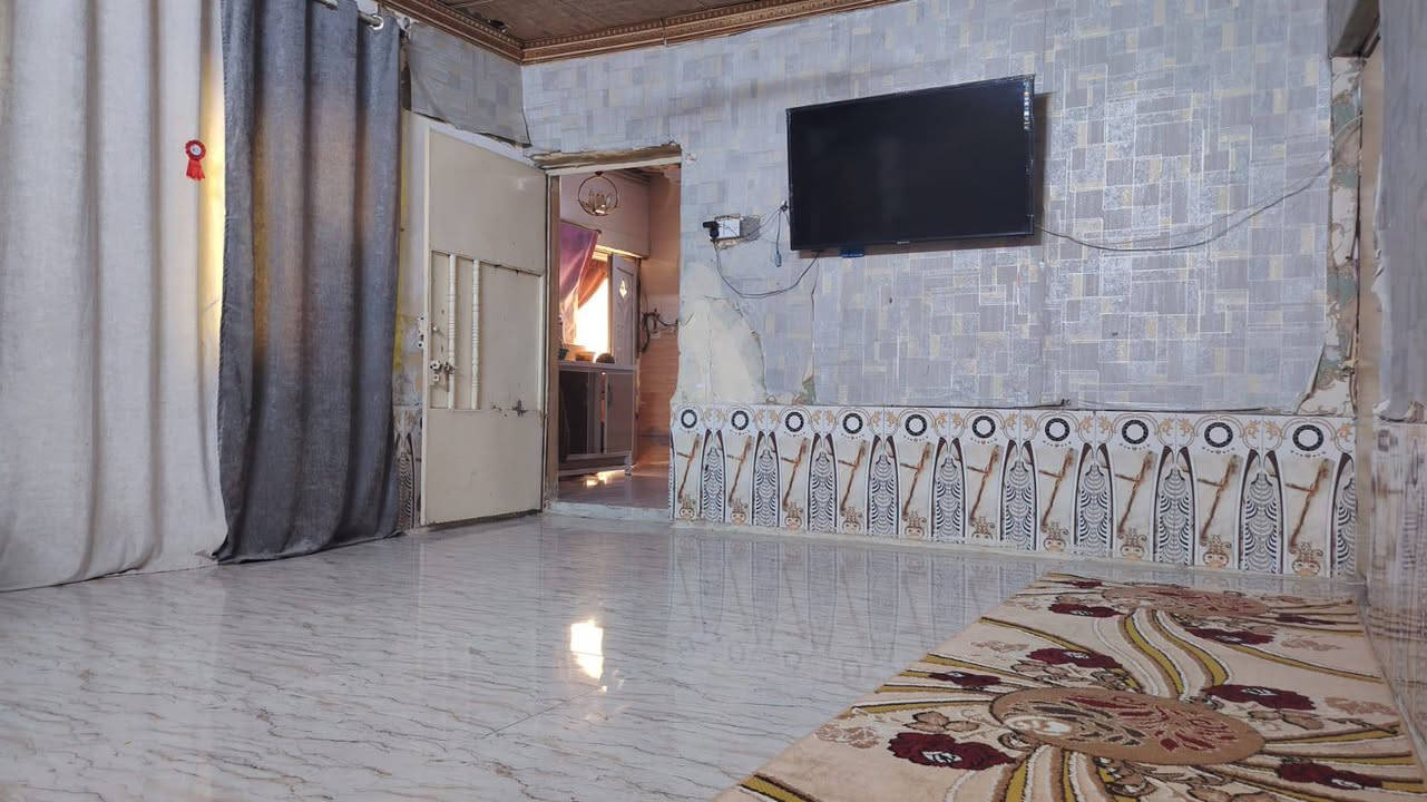 بيت  للبيع ⭕️(طابو زراعي سند 25 )(مشمول تطويب
⚜️خدمات ماء _مجاري_كهرباء _تبليط من الباب للشارع العام 

⭕️المساحة 100متر   
⭕️عنوان الدار  / التقية الثالثة _ شارع مجمع الزهراء دور سيد محمد 
السعر 22مليون مع المجال
 
—————————————
           تـــفـــاصـــيـــل الـــدار 
(عكادة )
⚜️ غرفه
⚜️صالة 
⚜️استقبال
⚜️مطبخ 
⚜️مجاميع صحية داخلية وخارجية
⚜️طارمه
 
للاستفسار مراجعة
   ((مـــكـــتـــب  المدينه العقار التقيه 3 بدايه شارع مجمع الروان
⚜️#لـــمـــن يـــرغـــب فـــي عـــرض عـــقـــاره لـــلـــبـــيـــع او الايجار   يـــرجـــى الــتــواصــل مــعــنــا ع خاص
⚜️   تابع الحساب لطفا
——
☎️ *********** واتساب
‏‪

