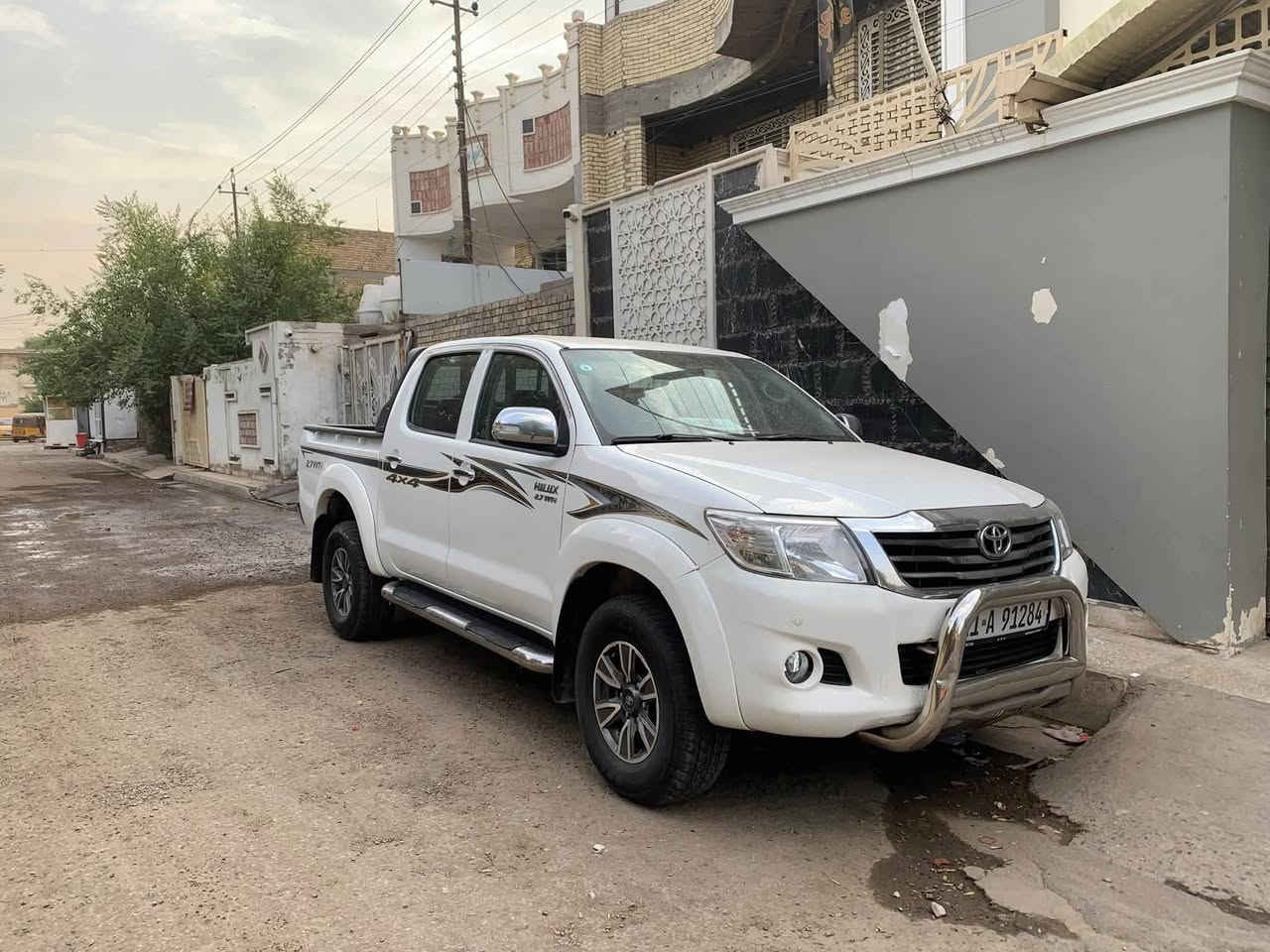 هايلكس • ٢٠١٤ • ماشيه ١٠٠الف