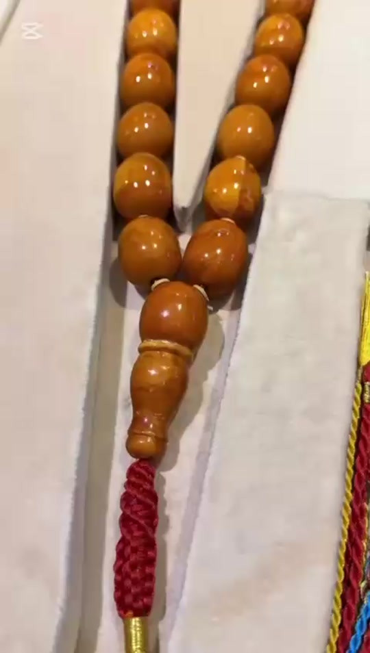 بسم اللّٰه الرحمن الرحيم مشاء اللّٰه نوادر الارض اصل مسباح مغلف من العيار الثقيل قياس سمتري الوزن 272 غرام عدد الحبات 33 حبه فواصل جانبه ٥خرزات سبير مع المسباح ليست من ضمن الوزن الفرع الأول بغداد شارع فلسطين قرب مجسر ساحة بيروت الفرع الثاني بغداد سوق الميدان الاستفسار ***********
