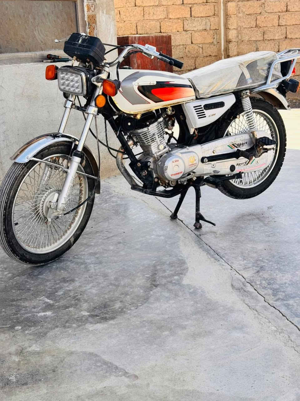 للبيع دراجه الحجم 18 مكينه مامفتوح السعر 450 (***********)
🏍️🏍️
