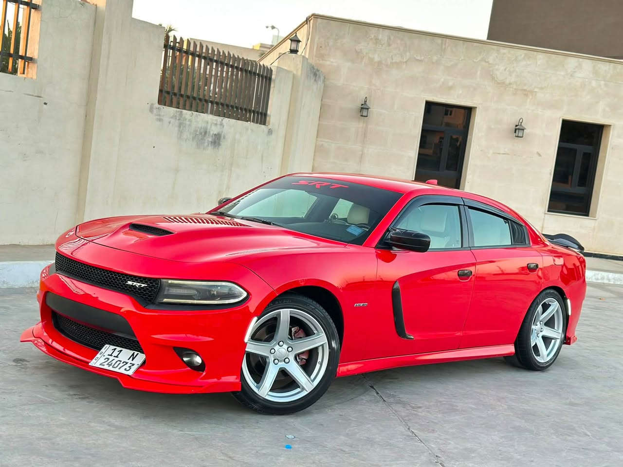 السلام عليكم
جارجر 2019 RT سوبر تراك باك
رقم بغداد الدولي الجديد بأسمي 
المحرك: 8 سلندر 5700 🔥💪🏻
المواصفات: فول الفول عدا الفتحة
*3 بصمات 
*شاشة كبيرة 
*سوبر تراك باك 
*كشنات جلد 
*كشنات كهرباء 
*حساسات اماميه 
*حساسات خلفيه 
*رادارات 
Auto stop*
*تشغيل عن بعد 
*انظمة قيادة 
وباقي مواصفات الجارجرالمعروفة
سياره ستوك حجر بيئه بلادي دبات بلاد 
كير ومحرك شرط الفحص 🔥
تبريد ثلج صدر امامي خلفي جديد ✅
الصبغ:4قطع كلير رش بدون داخل وبدون ايرباك وبدون لغد وشاصي كفاله 
السعر: 173 وبيه مجال 
الموقع:ديالى بعقوبة تقاطع القدس 
للاستفسار: ***********
