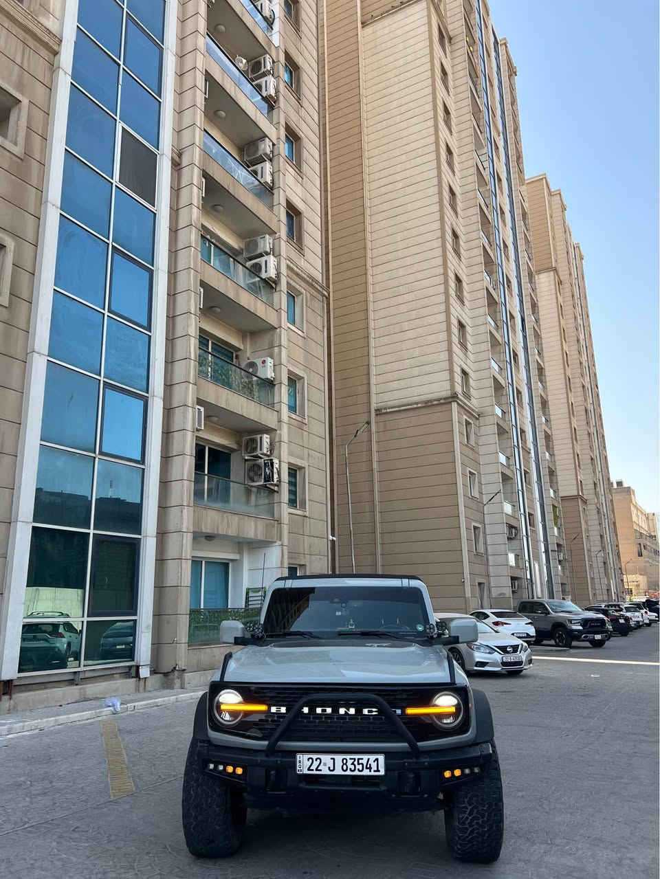 فورد برونكو الجبلي موديل ٢٠٢٢
لون سمنتي مميز 
محرك 4v فور ويل سقف متحرك 
كشنات جلد شاشه كامره وضعيات قياده 
ماشيه ٤٠ ميل 
السياره بدون اسرباك بدون دواخل 
حادث سطحي خفيف كلش 
مكان السياره اربيل للاتصال *********** أربيل, العراق
