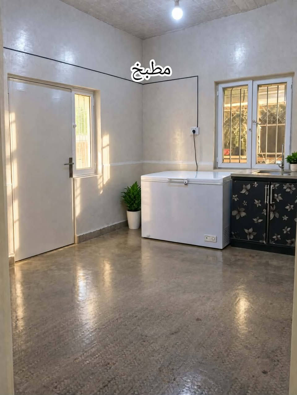 بيت لبيع مساحته 150 واجه 10 ونزال 15
لبيت سند عقد طابو
غرفتين وصاله وستقبال وصحيات خارجيه
وطارمه بيت نضيف
سعر 30 وبي مجال بسيط مكان لبيت الحمزه الغربي حي بابل 
***********
