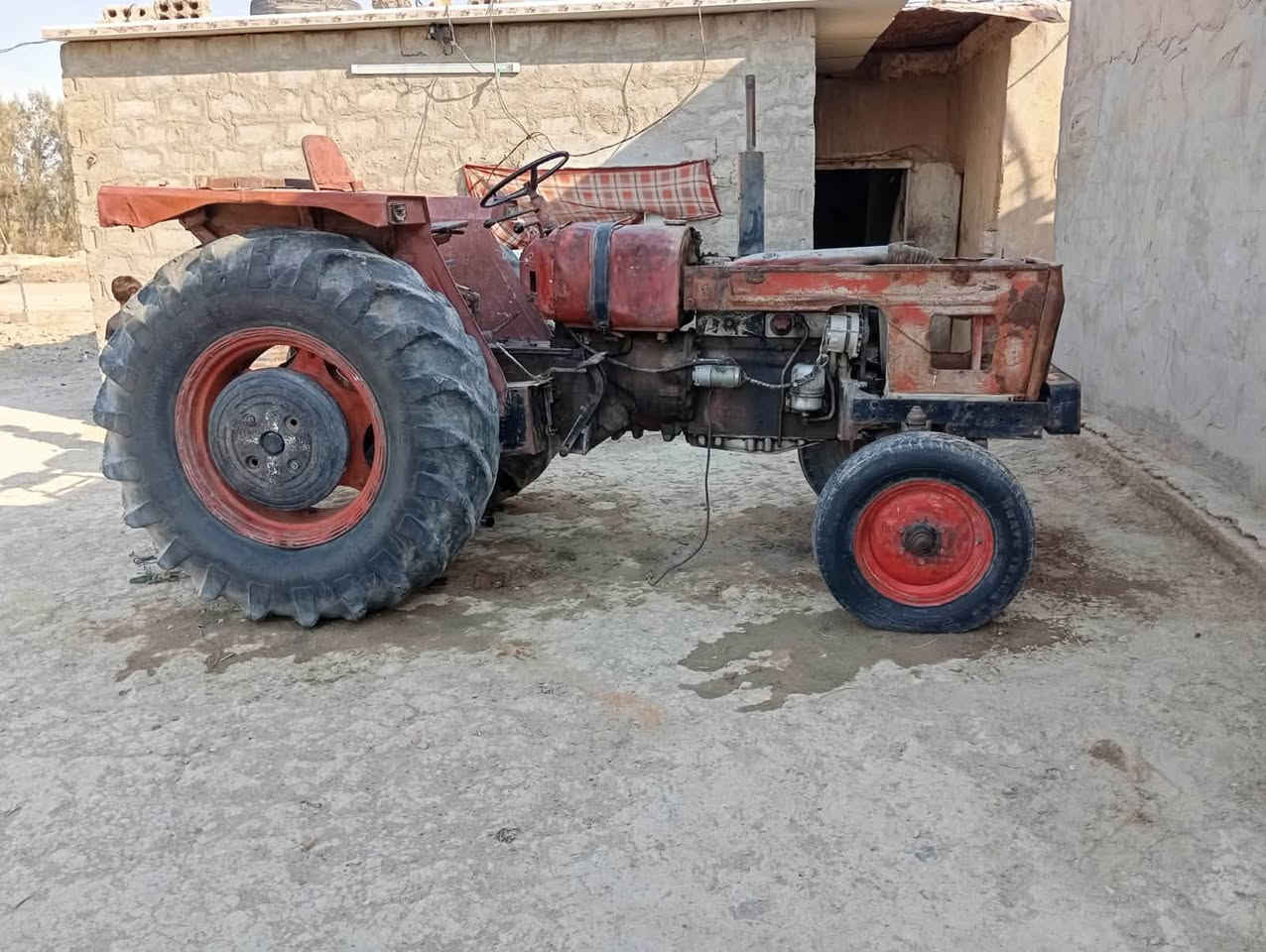 مكينه البيع عنتر 86 جاهزه من محرك كير اكسل جهاز رفع سعر 2500 بيه مجال قليل لا نتصال ***********
