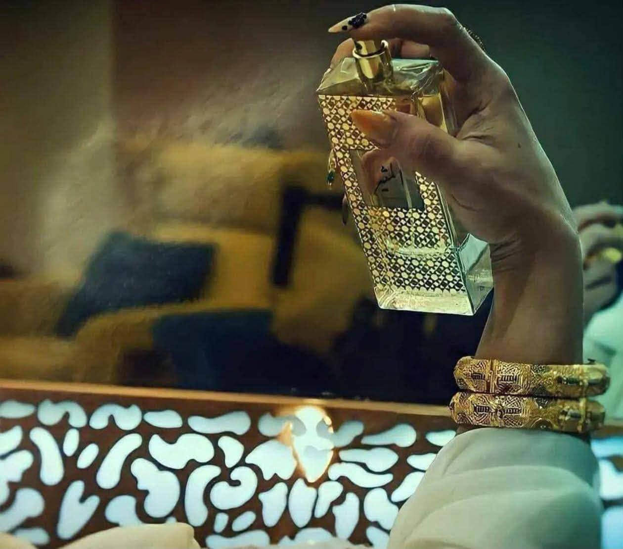 السلام عليكم توفر بماركت ابو امير المحمداوي عطور بلقصد الى جميع كاسب او موضف الستفسار ع الرقم ***********
