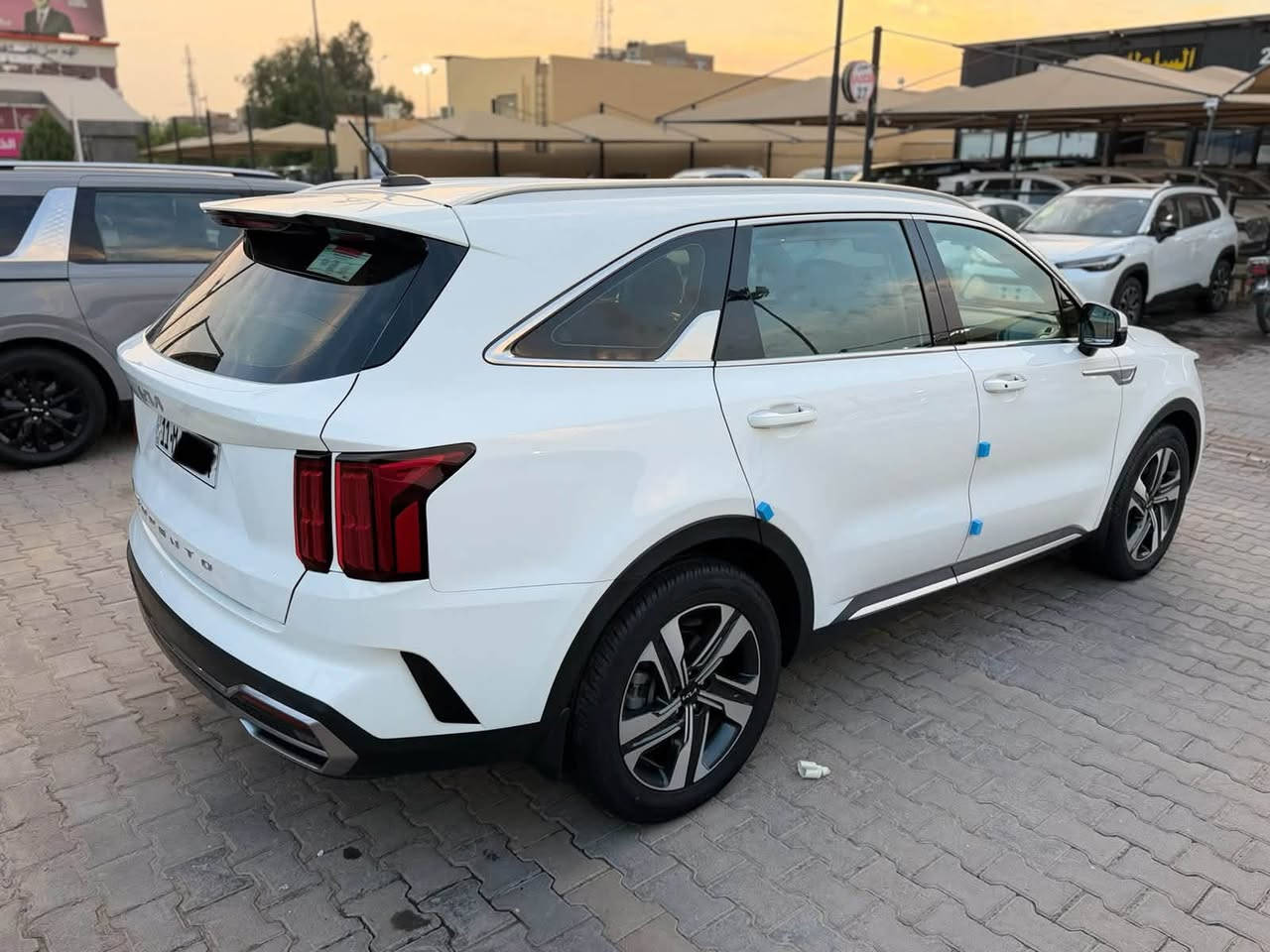 سورنتو 2022 خليجي كفاله عامه
استيراد الشركه الدوليه تابعه (للضمان)
عداد65 الف (شرط الفحص )
مكينه سته سلندر (مامفتوحه) 
السياره جديده بمعنى الكلمه استخدام شخصي مع كتلوكات شركه +كتاب الضمان 
رقم بغداد بأسمي  تحويل مباشر 
مواصفات 
كشنين كهرباء 
سبعه راكبه+ثلاث قطع تبريد 
شاشه كبيره مع GPS
تشغيل عن بعد +بصمه
صندوق كهرباء ⚡️ 
حساس امامي +خلفي
كامره خلفيه دواره
تحكم ستيرن مع شفتات ستيرن
اوتو هولد +أربعة أنظمة قياده 
ويل 19 كروم +تخم تاير جديد 🆕
وبقية المواصفات المعروفه
***********
***********

