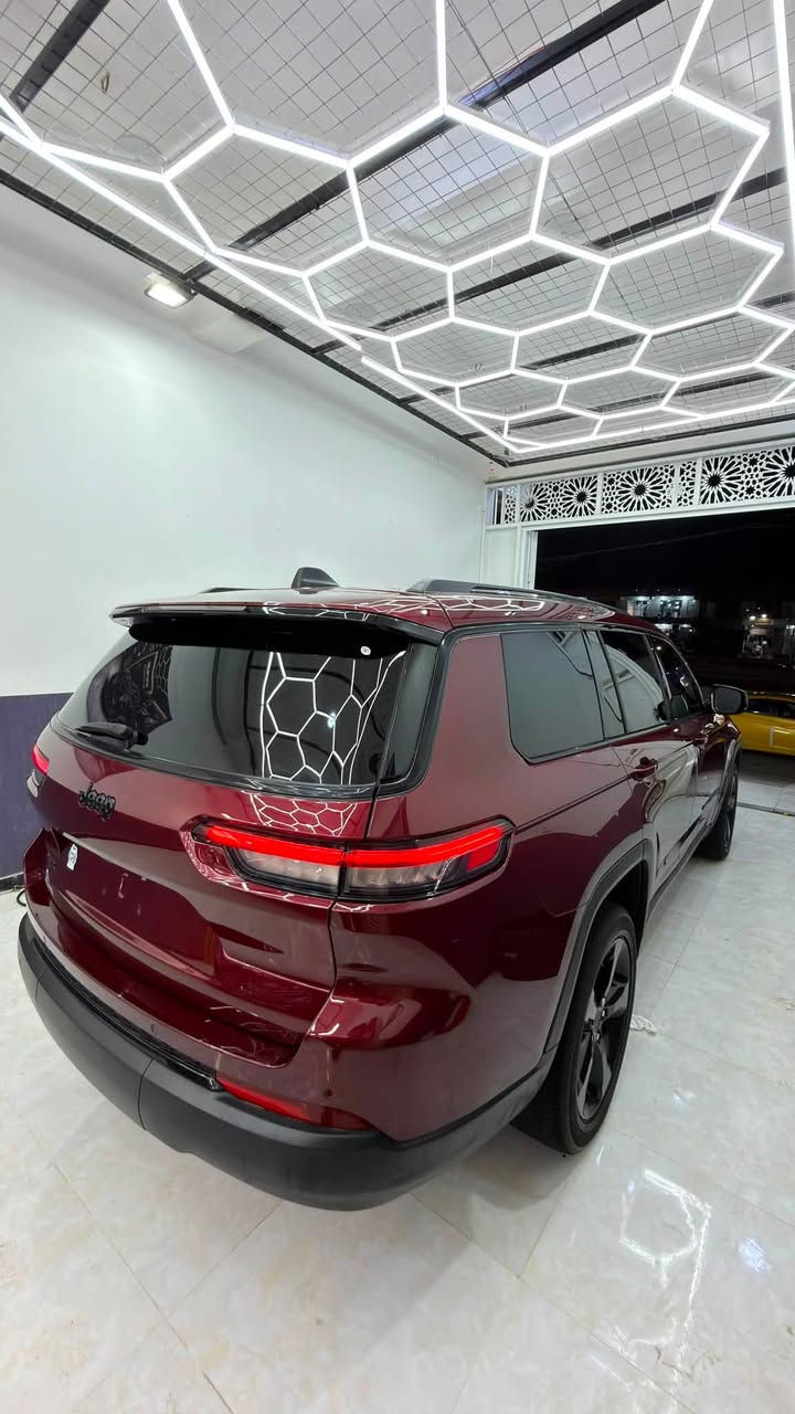 السلام عليكم
جيب كراند شيروكي 2023

فحص مؤقت بـ اسمي المنفيس 

محرك V6 3.6

مواصفات نص فول 

تشغيل عن بعد فتحت سقف 

صندوك كهربائي 

رادار 360 

كامرة خلفية 

كشنات جلد + تدفئة + منفصل Vip

فوريل 4x4

مسافة مقطوعة 47 الف ميل 

حادث سيارة بنيد مبدل اصلي مطابق لون سيارة

جاملغ امامي بارد 

حادث في العراق جاملغ امامي جهت راكب بارد بسيط 

+ كلير جاملغ خلفي 

سعر سيارة 250 بيه مجال 

للاستفسار الاتصل 

***********

موقع السيارة 

ميسان - العمارة
