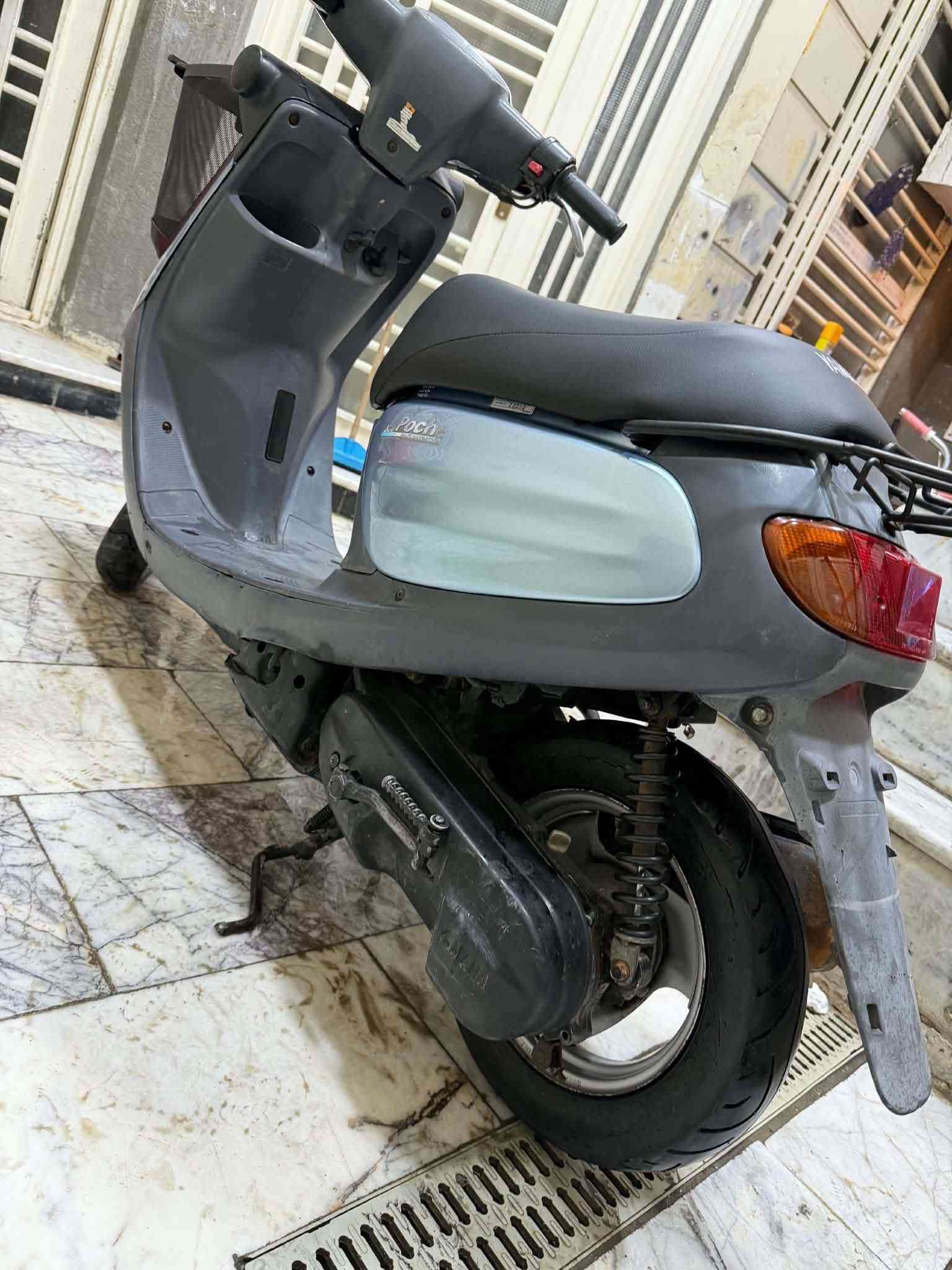 سلام عليكم دراجه البيع كلش نضيفه محرك بلكارتون الدراجع مكفوله تاخضه من الباب مامفتوحه كله بلاديه كلا عله وضح اليبان السعر 800وبيهةمجال الطيبين موديل 2007 مكاني كربلاء رقم مامتواجد اله الفيس ***********
