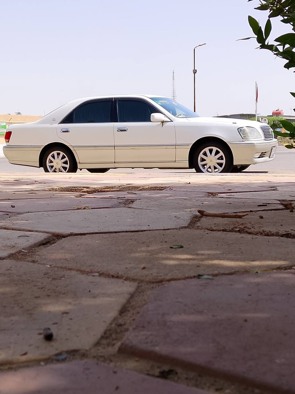السلام عليكم سياره ملكه 2001 للبيع السياره كفاله كص ونقل السنويه بسمي السنوية تنتهي 2028 محرك فيفيتي تخم تاير حداديه 100/100كهربايات كله شغاله المكان البصره الزبير رقم الهاتف ***********
