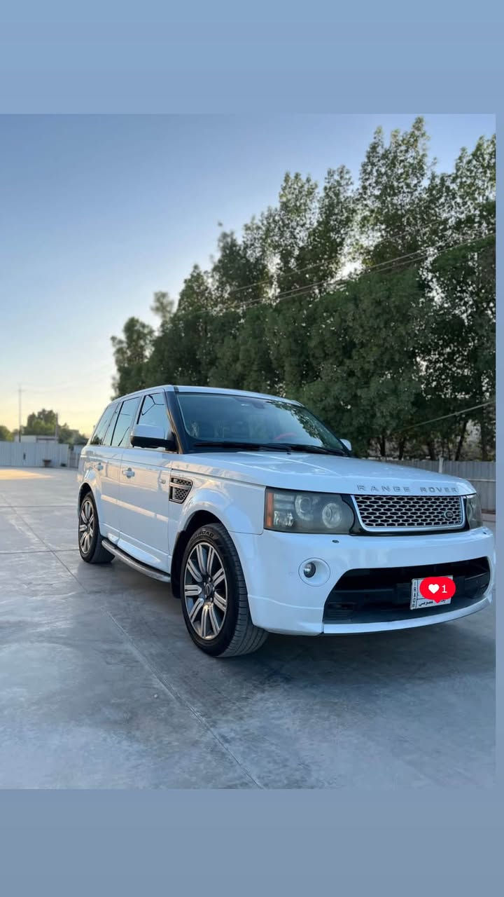 سلام عليكم : RANGE ROVER -SPORT وكالة شركة سردار مكفولة كفاله عامه صبغ وضربه وتبديل (( وكاله السياره ) محرك 8 سوبر جارج موديل 12 اللون ابيضّ مواصفات فول (( بصمة - سلايد -كاميرات 360 - رادارات - جكات اوتو ويدوي - مري شفط - كشنات جلد احمر واسودّ بلادي - شاشات خلفية - لايتات - حساسات - سماعات )) جاهزه من كلشي كير ومحرك حداده كهرباء رقم بغداد ( ٤ ارقام ) السعر 170 وبيها مجال  بيك خير وتدلل***********
