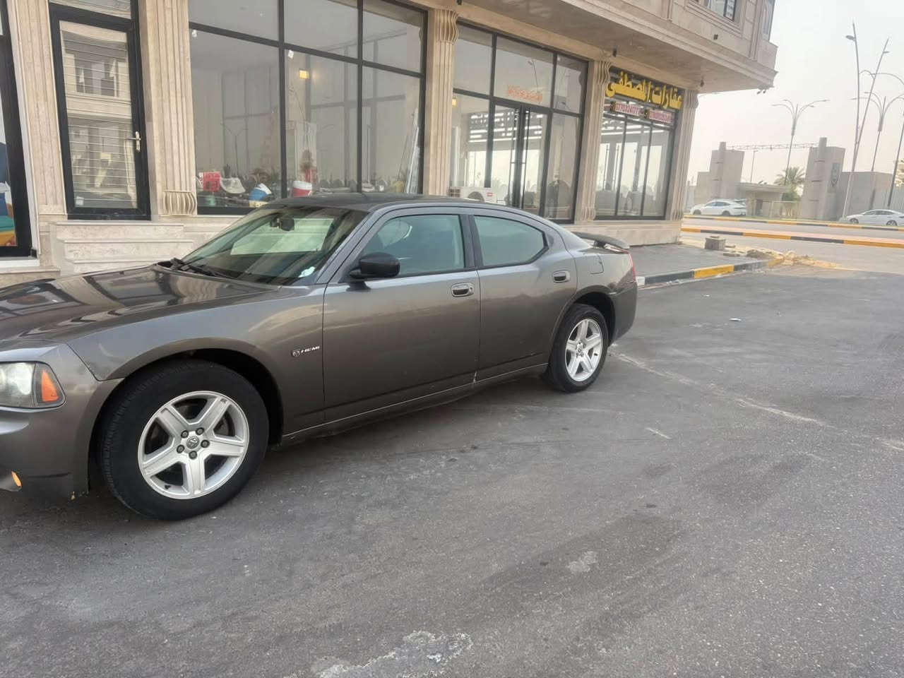 السلام عليكم
جارجر 2010
ادوات ادوات 
كفاله ضربه وكص 
خليجيه 
مكينه 6 سلندر 3600 
حدايده تخم تاير تبريد كله جديد 
السياره جاهزه 
كفاله عامه 
مكاني بصره 
للاتصاال
‭***********
