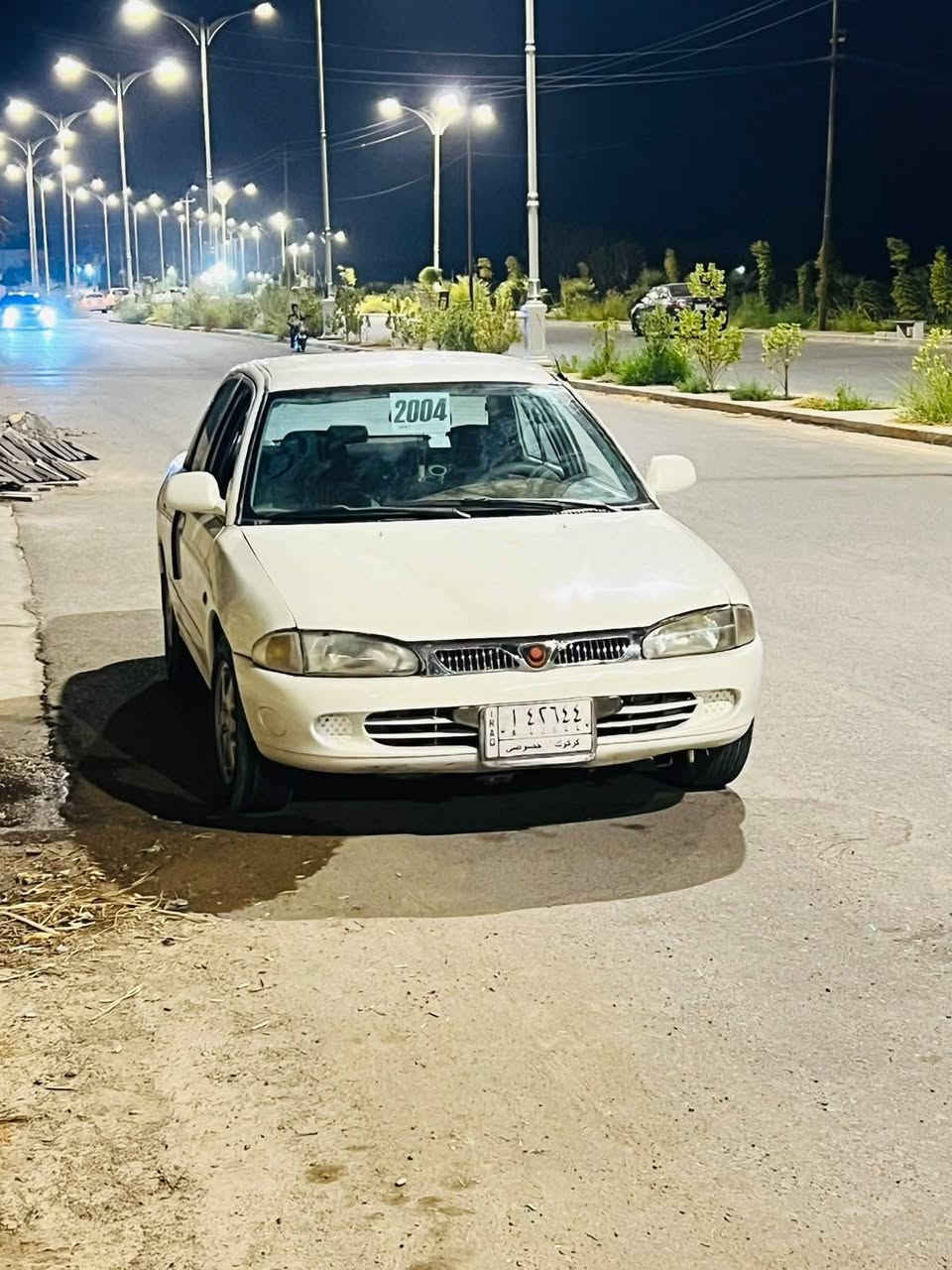 برتون 2004 صبغ عام. كير محرك شرط. تبريد. شغال كامل نقص بس راديتر  تخم تاير صدر نص عمر كهربائيات كلها شغاله دشبول مامفتوح كلشي بيها شغال رقم كركوك شرط التحويل والغرامات  كير اوتو. داخل صاج. السياره. حلوه وناعمه بالمشي سعرها مناسب مكاني صلاح الدين قضاء العلم تجي اشوفها وتدلل اتصل ***********
