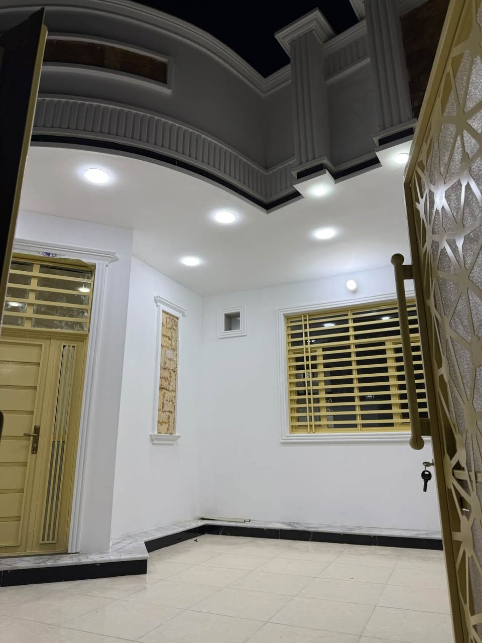 دار • ٢٠٠م • العراضات خلف الكراج