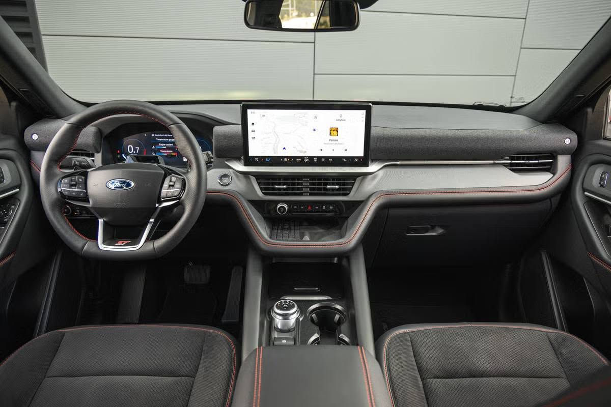 ﷽
ال٢٠٢٥ وصول اليوم زيروو
كفالة من الصبغ والتعديل ..قبق جنطه مبدل بلادي

Ford Explorer ST-Line 2WD

الموديل : 2025

المسافة المقطوعة : ٢٠٠٠

اللون : اسود

حجم محرك :: 4 سلندر حجم 2300 توربو

كافة الايرباكات سليمة 100‎%‎

الضرر : تبديل قبق جنطة بلادي

بدون رقم وبشرط الترقيم ( أربيل - سليمانية - دهوك )

المواصفات :  ST-Line

نظام دفع ثنائي
كاميرة امامية و خلفية(  ْ360 )
بصمة تشغيل
بصمة ابواب
تشغيل عن بعد (Remote Start)
صندوق شفط كهربائي
رادار امامي (تحديد مسار)
رادار جانبي (نقاط عمياء)
رادار خلفي (التحذير من الاصطدام)
اوتو بارك
شاحن هاتف وايرلس ( لاسلكي )
شفتات استيرن
داخل شكل جديد 
بردات جانبية 
استيرن تدفئة 
كشنات جلد
كشنات تدفئة
سستم سماعات Bang&Olufsen 
هاند بريك بصمة
اوتو ستارت Auto Start
اوتو ستوب Auto Stop
شاشة لمس كبيرة شكل جديد
شاشة دشبول ديجيتال
حساسات امامية+خلفية
ويل حجم 20 شكل جديد
نظام الملاحة والخرائط (Navigation)
مانع انزلاق+ABS
وبقية المواصفات المعروفة

العنوان :
معرض بلاتينيوم لتجارة السيارات  سامراء 

‏‎
شارع الكراج بغداد 

‏‎للاتصال والاستفسار :

ابو علي ( اتصال + واتساب ) سيف الحسني 
***********
