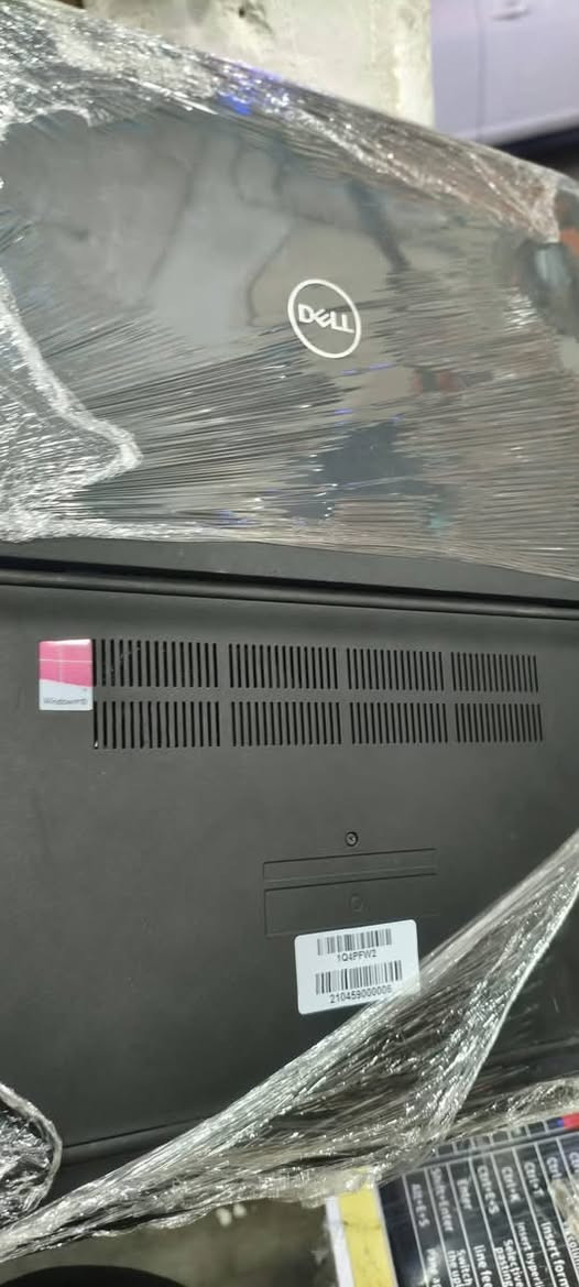 ديل Latitude 5300 • i5 الجيل ٨ • ٢٥٦GB SSD