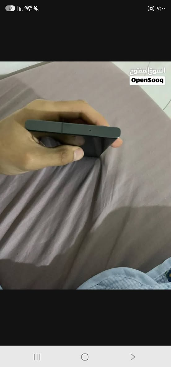جهاز نضيف كلش مبدل شاشة شرط اصلية وتفحصها وين ما تريد لون زيتونى ذاكرة 256 الرام 16 اي استفسار راسلنى واتساب ملاحظة يرادلة تبديل Cا واطيح سعر التبديل مالته للشراي بس يشحن طبيعي عادي يعني كامل ملحقات مكاني بصرة ***********
