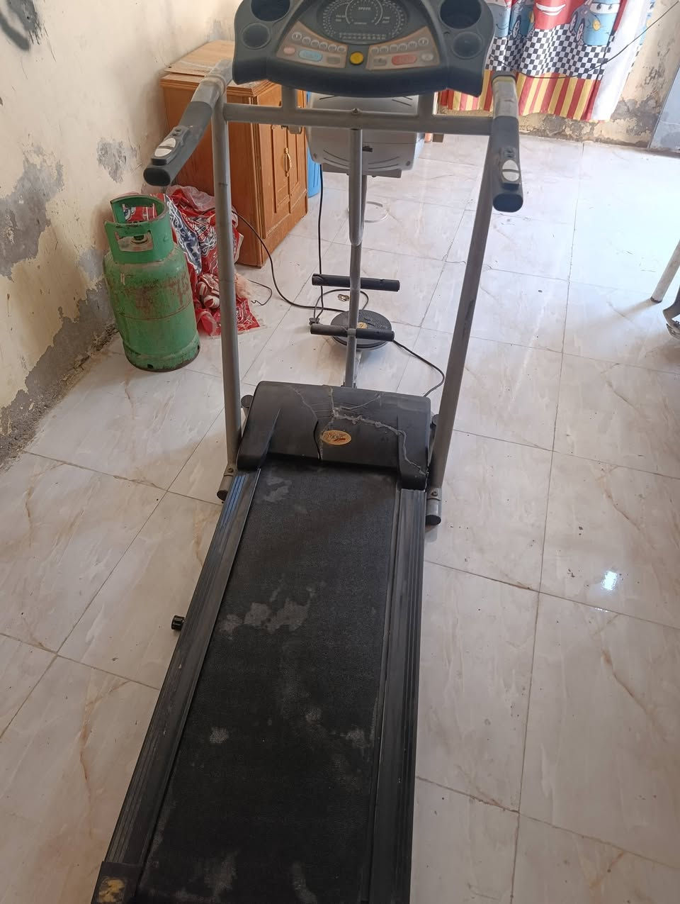 جهاز جري شغل نضيف 150 بصره حي الحسين ***********
