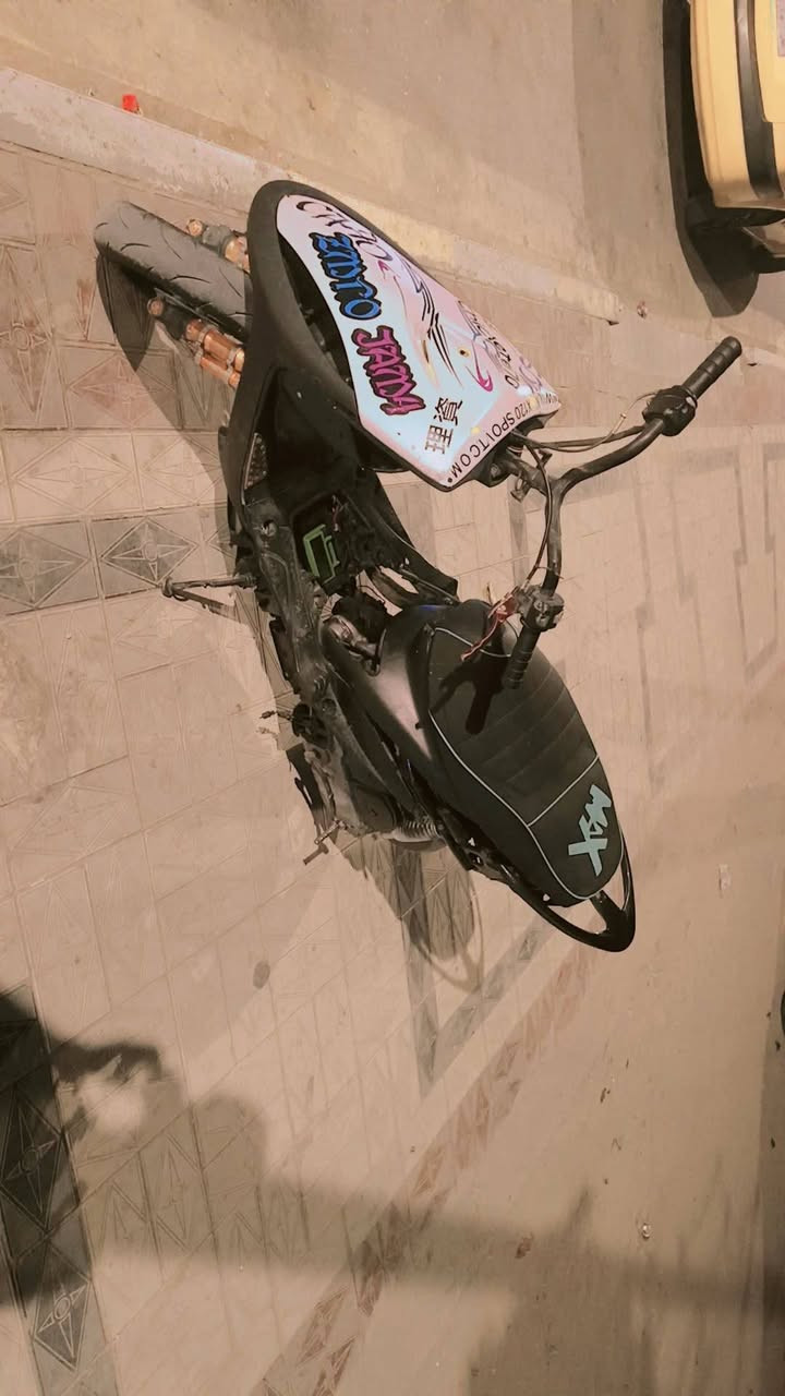 ‏‪***********‬‏ مكاني الناصريه مركز السعر 350
