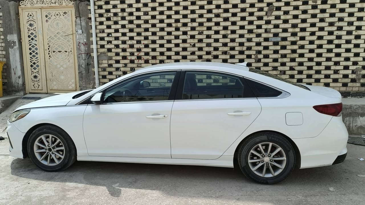 سوناتا 2018 أمريكي GDI 2400
السيارة نظيفة جداً ماشية 88 الف و جاهزة من كل شي متصرف عليها ، مواصفاتها معروفة

السيارة ليبل واحد مابيها اي تبديل و مابيها حادث بالعراق، حادثها فقط بأمريكا و خفيف كلش و صور الحادث مرفقة بالمنشور 

رقم أربيل تريد وكالة او تحويل حاضر

السعر 118 و بيها مجال للشراي و ترهم مراوس بأقل

مكان السيارة النجف الاشرف شارع الصب مقابل قرية الغدير

 للإستفسار *********** و متواجد واتساب.
