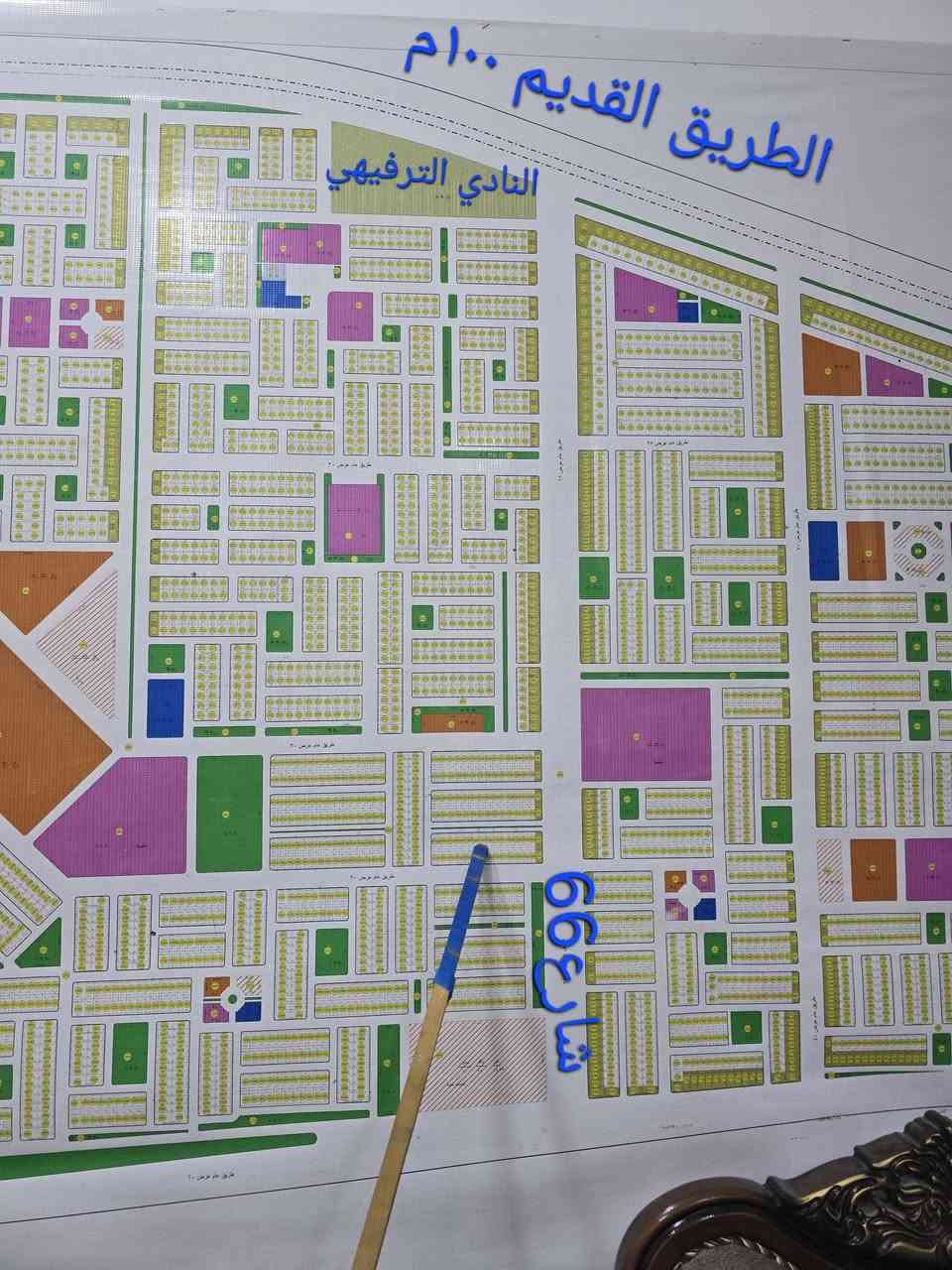 الكرمه/حي الجامعة • شارع ٢٥ • مفروز للبناء